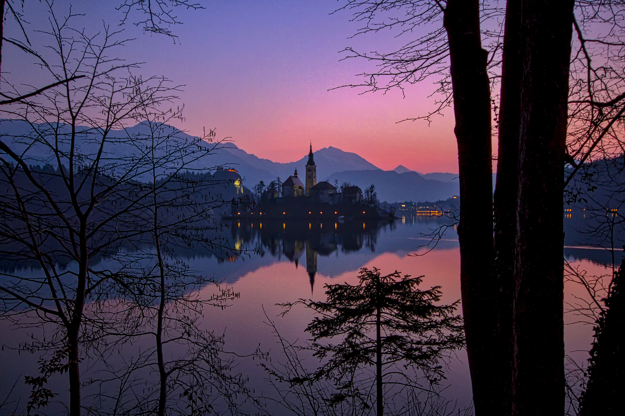 Canon EOS 7D + Sigma 10-20mm F4-5.6 EX DC HSM sample photo. Slovenia - lake bled sunrise photography