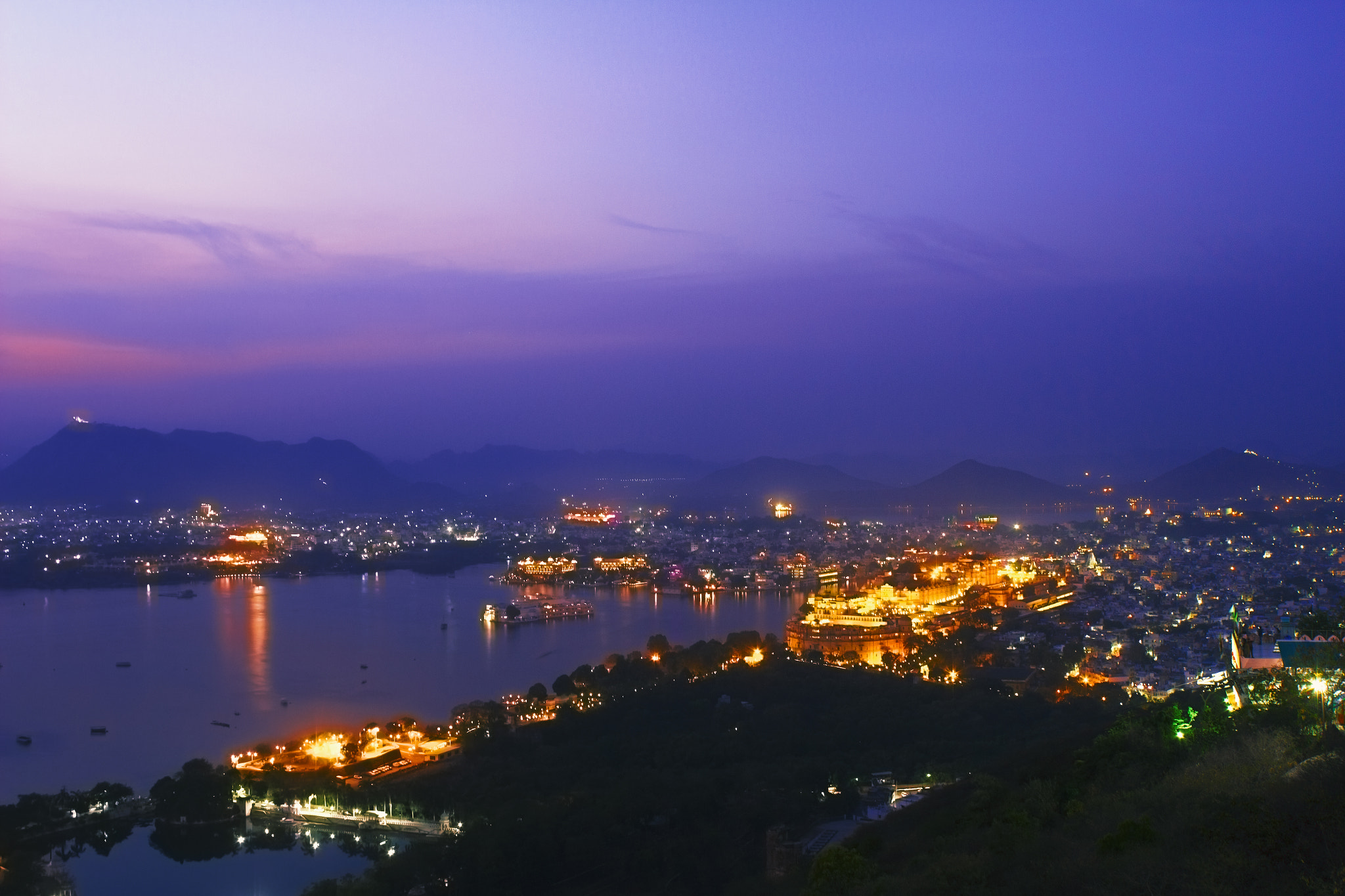 Canon EOS 600D (Rebel EOS T3i / EOS Kiss X5) sample photo. The city of lakes - udaipur photography