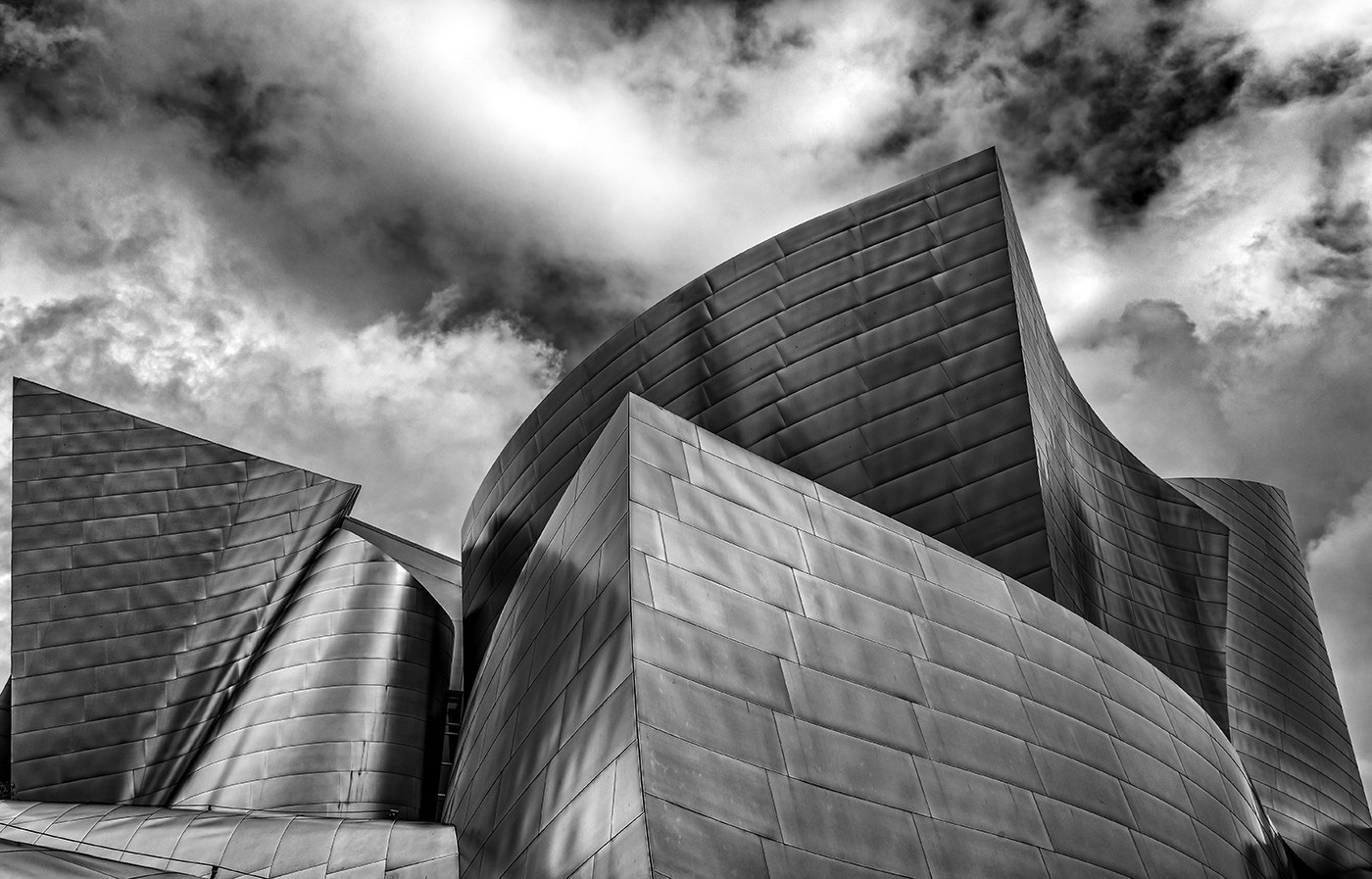 Nikon AF-S Nikkor 24-70mm F2.8E ED VR sample photo. Los angeles philharmonic hall photography