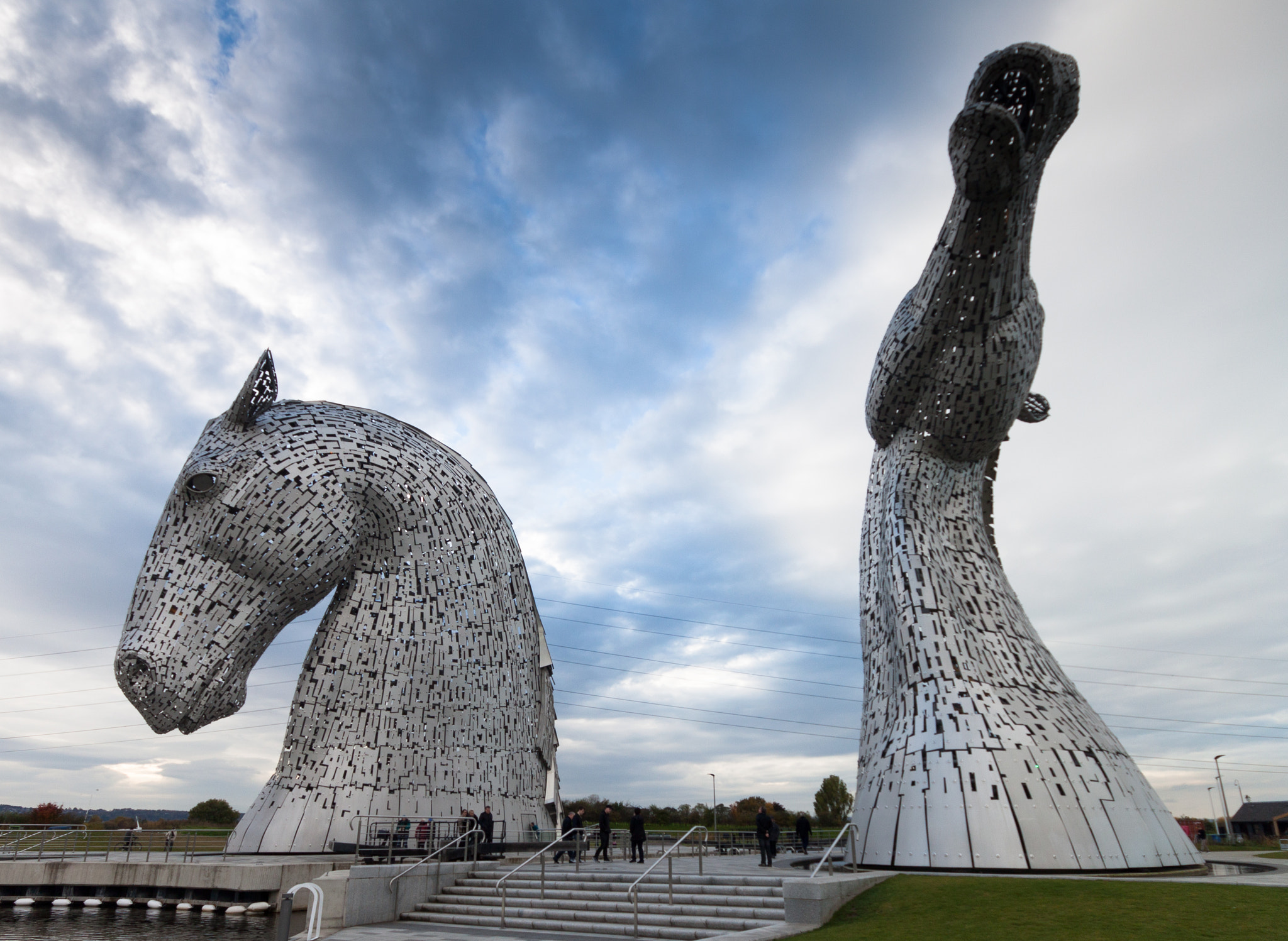 Canon EOS 500D (EOS Rebel T1i / EOS Kiss X3) + Sigma 10-20mm F4-5.6 EX DC HSM sample photo. The kelpies photography