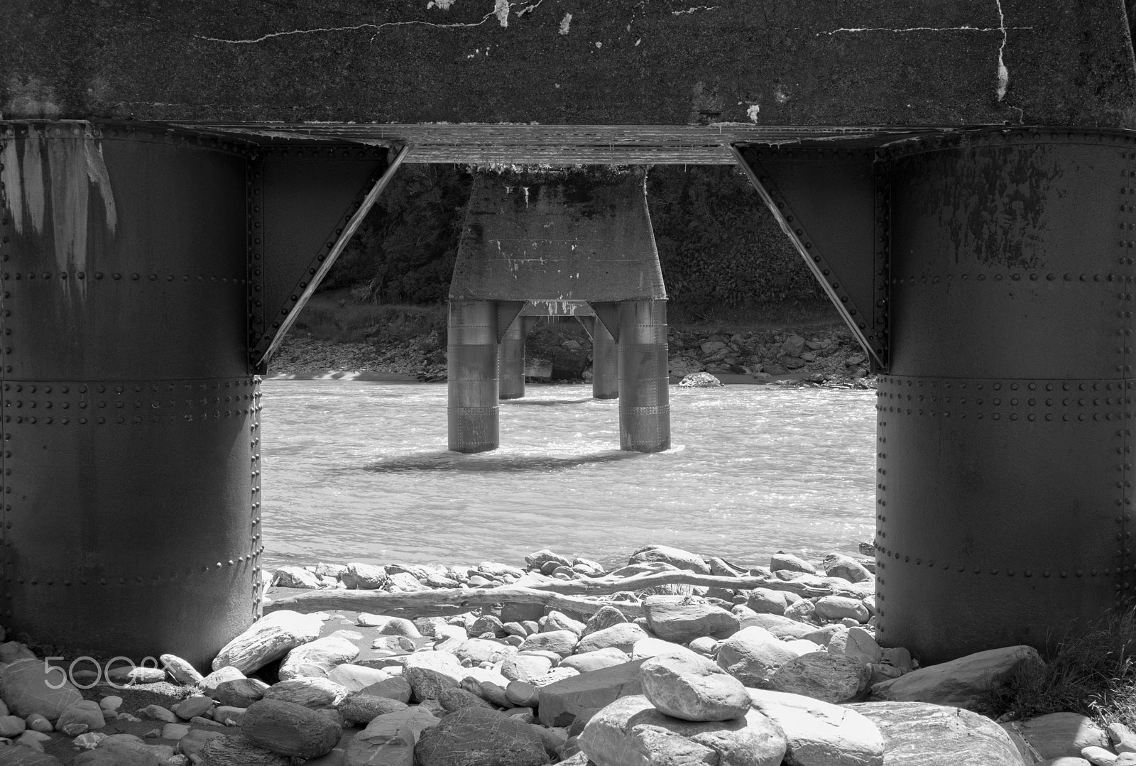 Summicron-M 1:2/35 ASPH. sample photo. Abandoned bridge supports ii, new zealand - december 2016 photography