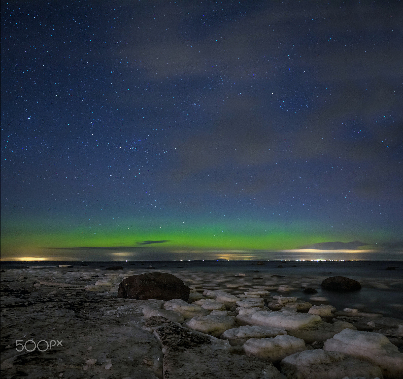 Canon EOS 60D + Sigma 17-70mm F2.8-4 DC Macro OS HSM | C sample photo. Northern lights photography