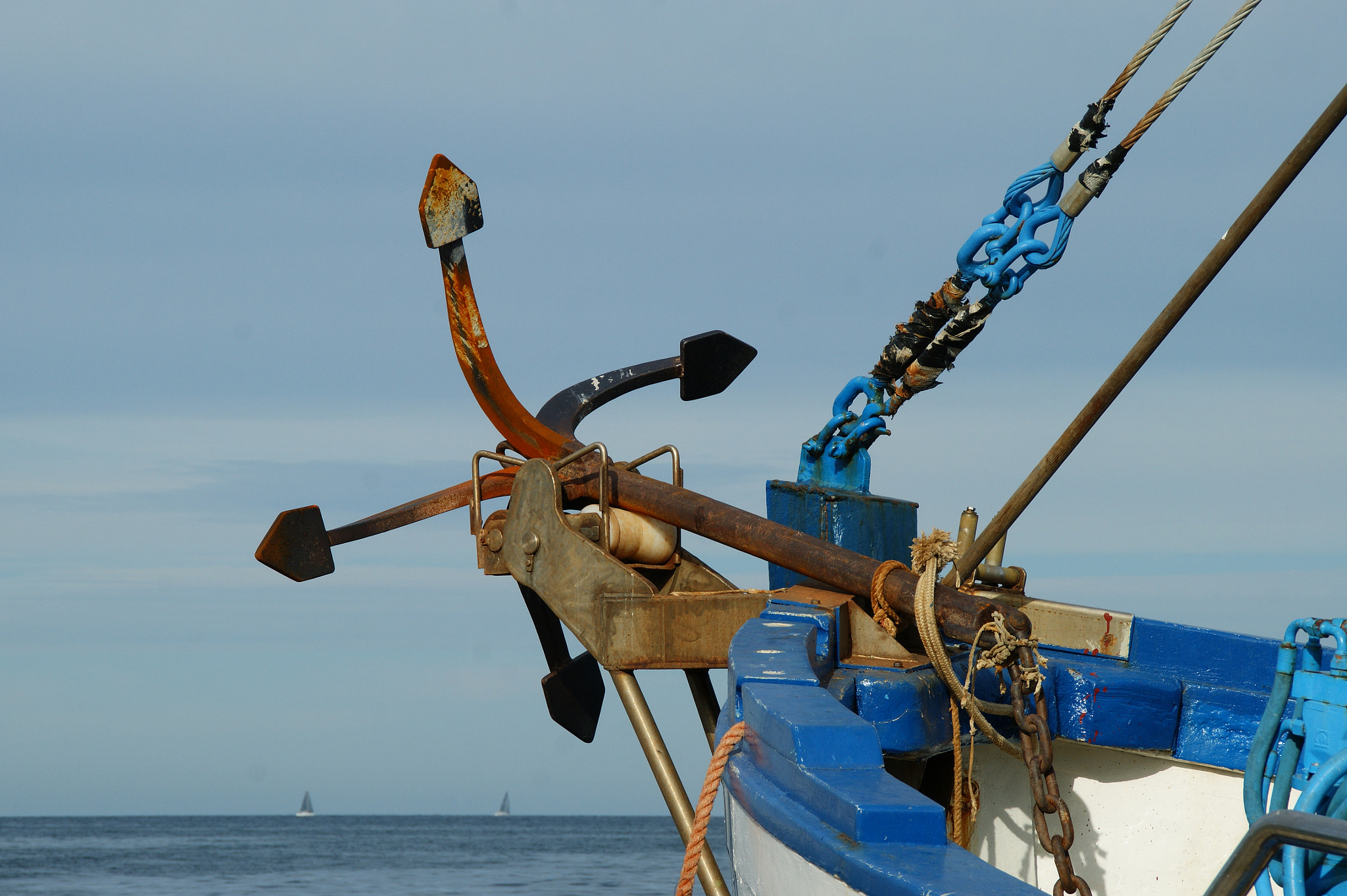 Sony Alpha DSLR-A290 + Sony DT 18-200mm F3.5-6.3 sample photo. Somewhere you will find a harbor photography