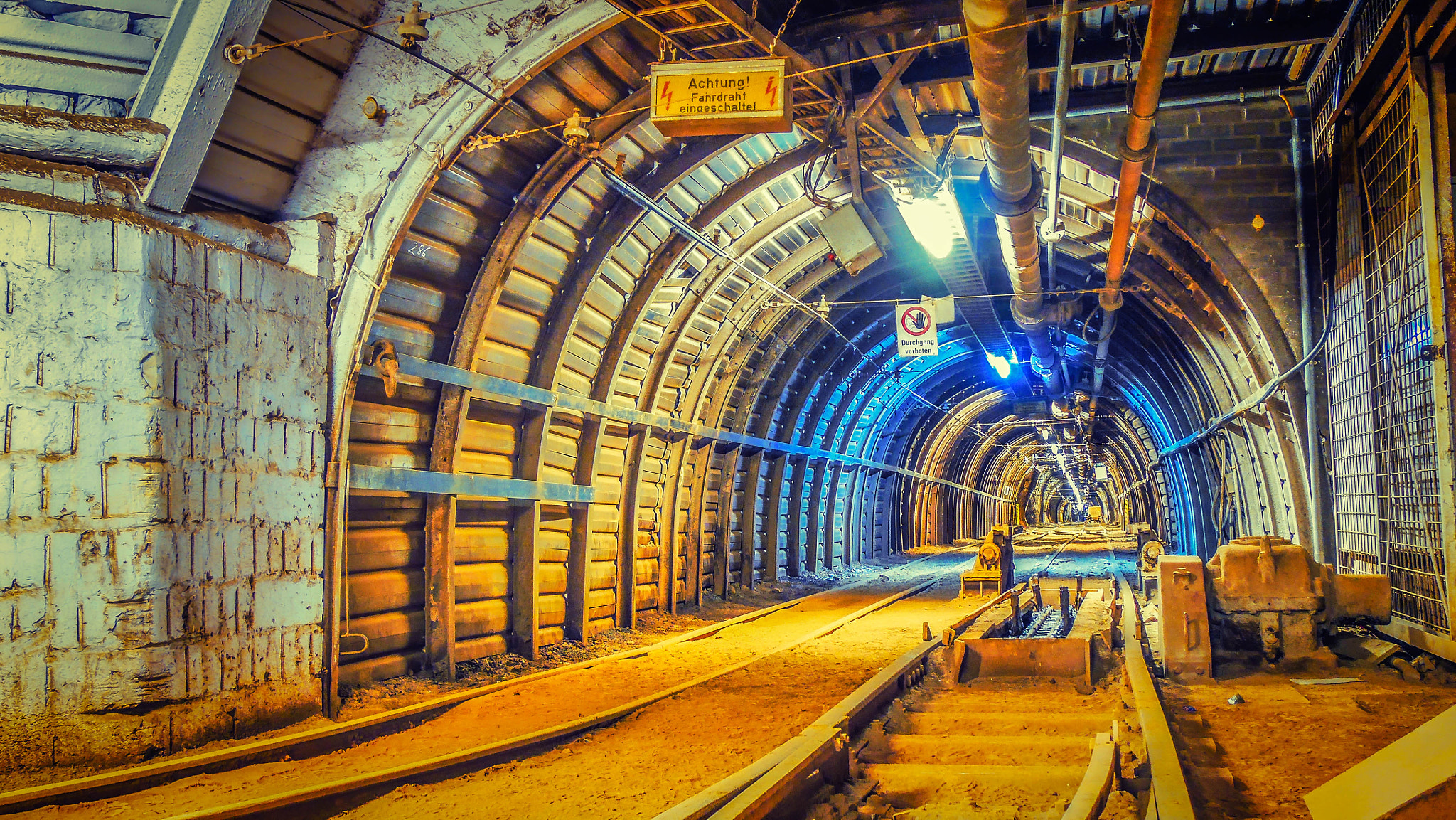 Panasonic Lumix DMC-G6 sample photo. Mining photography