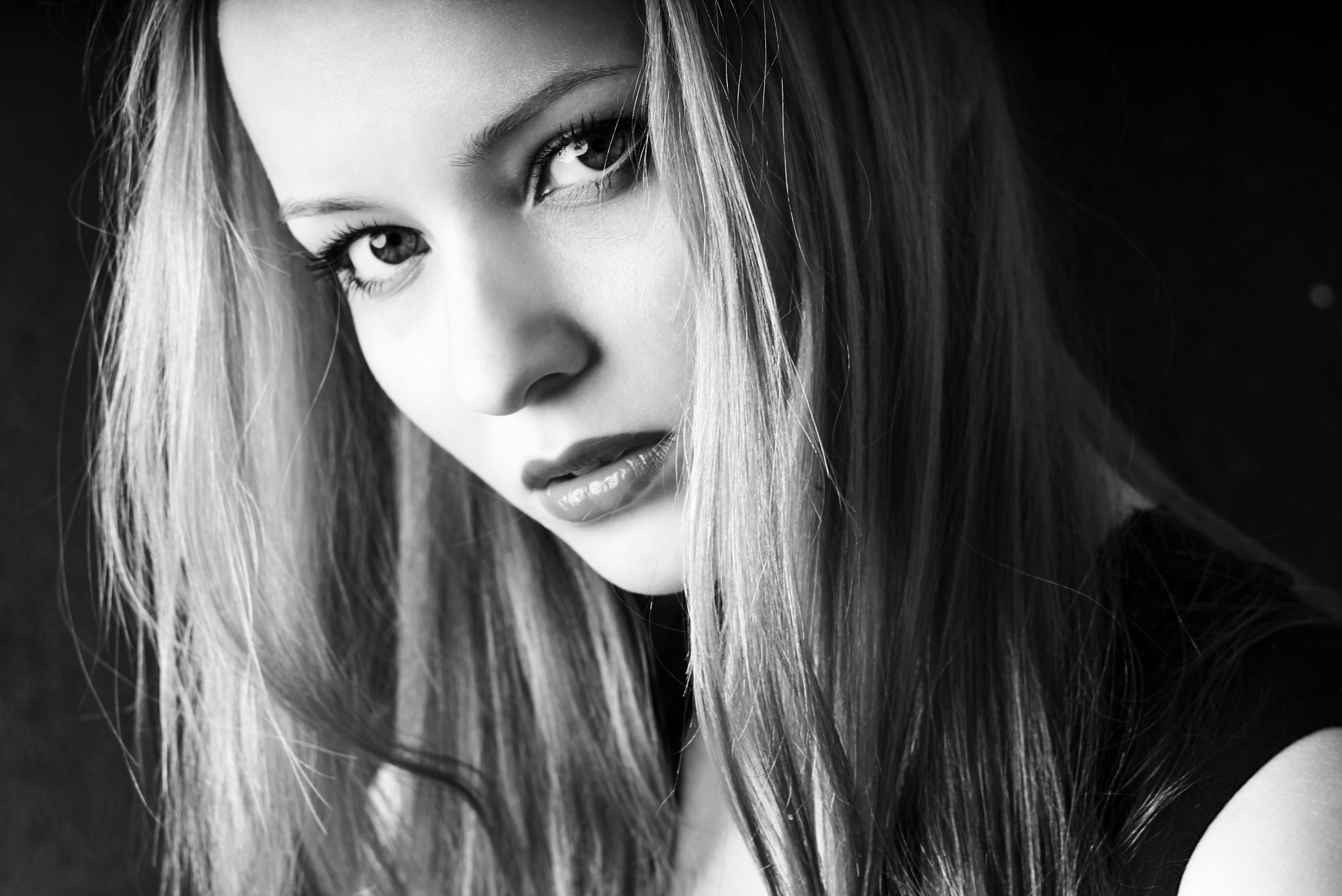 Summicron-M 1:2/50 sample photo. Lada beauty photography