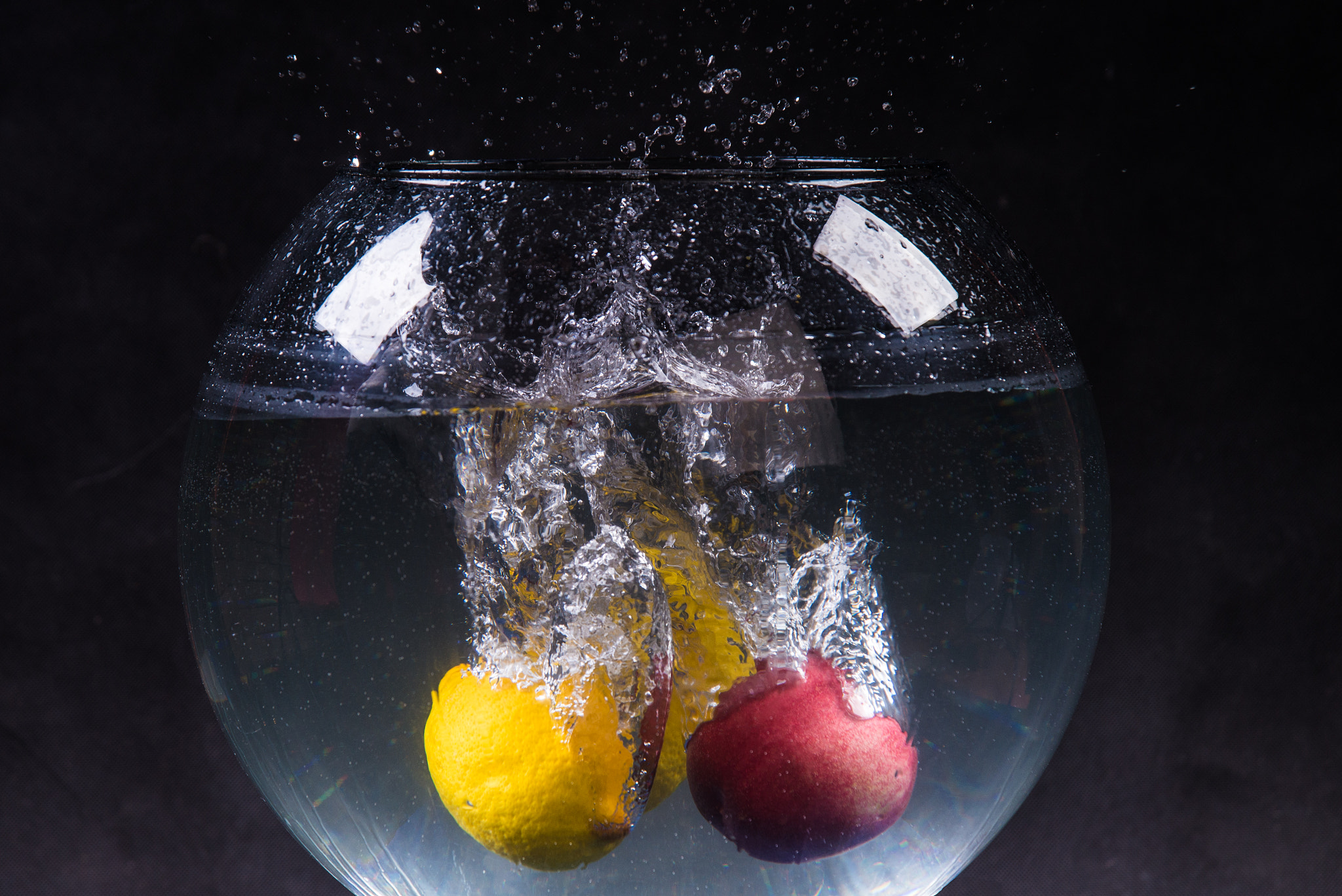 Nikon AF Nikkor 24-85mm F2.8-4D IF sample photo. Mix splash photography