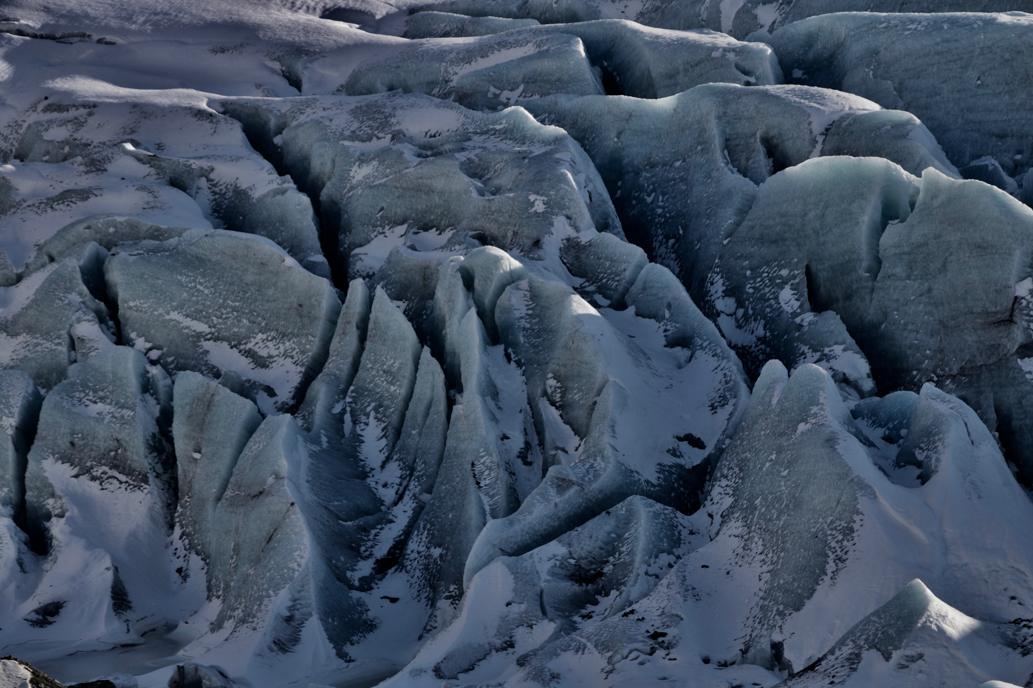 Canon EOS 750D (EOS Rebel T6i / EOS Kiss X8i) + Canon EF 100-300mm F4.5-5.6 USM sample photo. Iceland photography