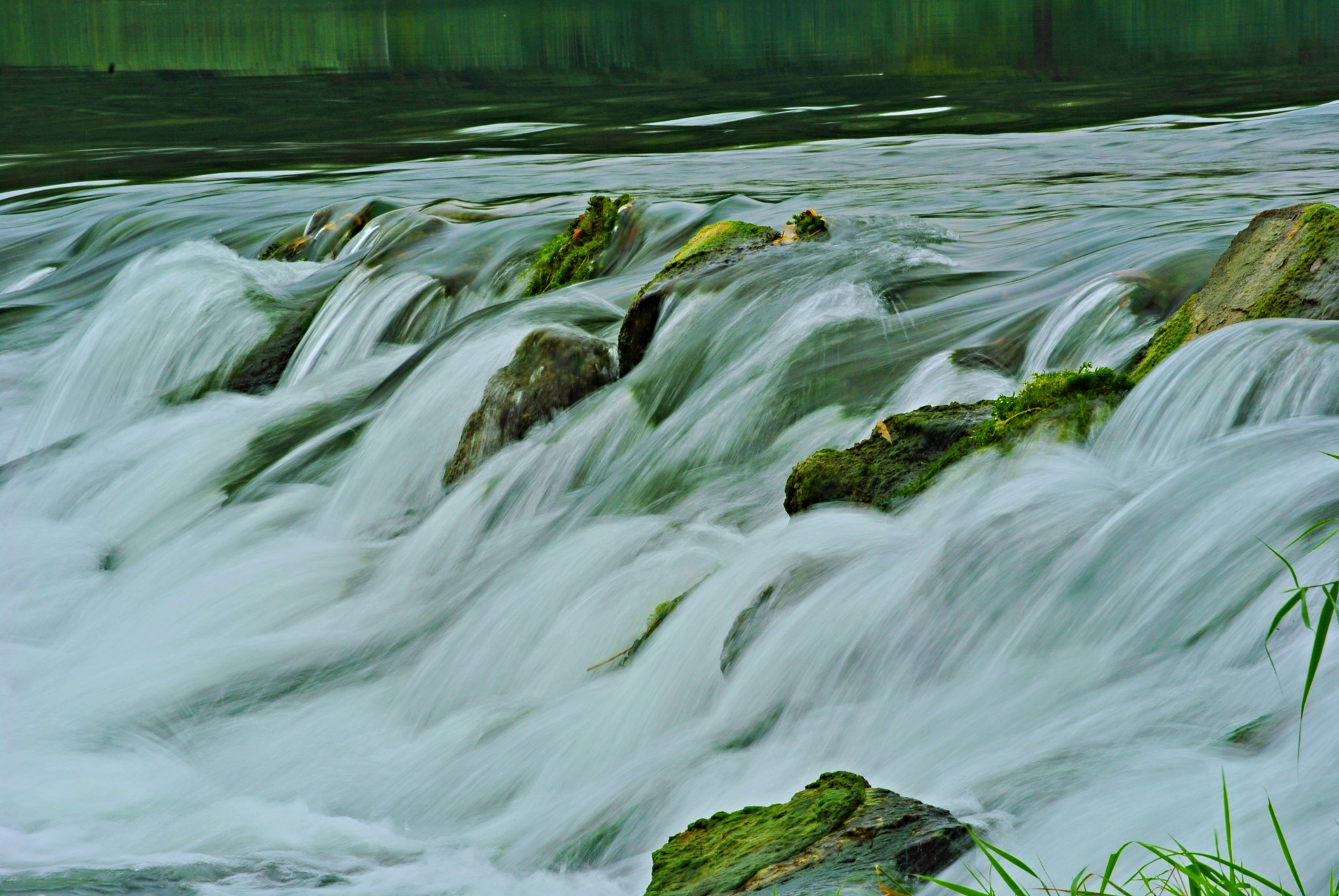 Nikon D3000 sample photo. Water photography