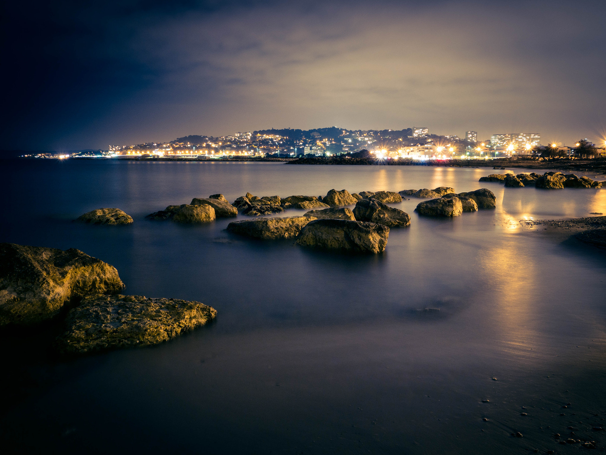 Panasonic Lumix DMC-G7 sample photo. Night on the beach photography