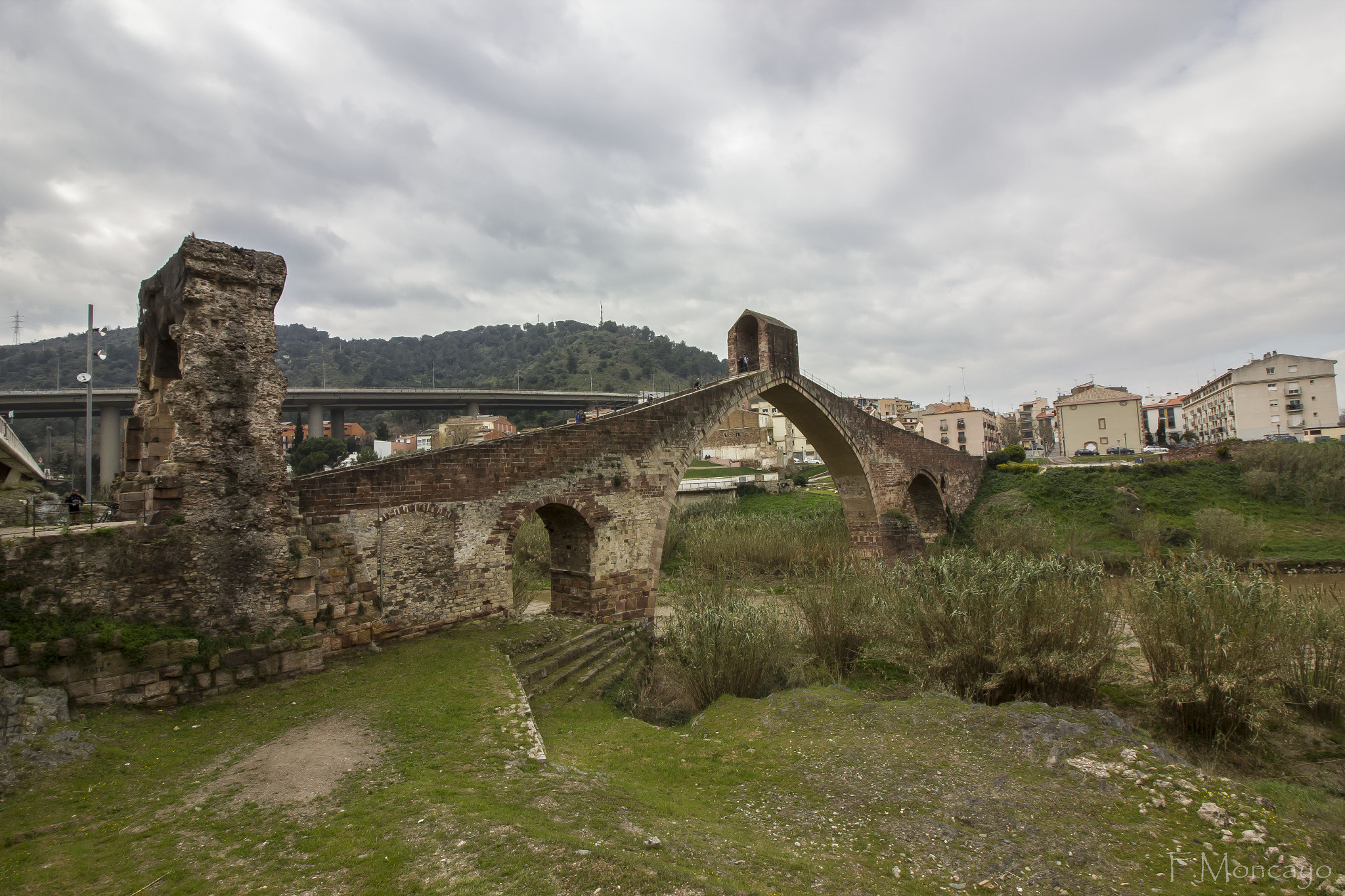 Canon EOS 550D (EOS Rebel T2i / EOS Kiss X4) sample photo. Pont del diable photography