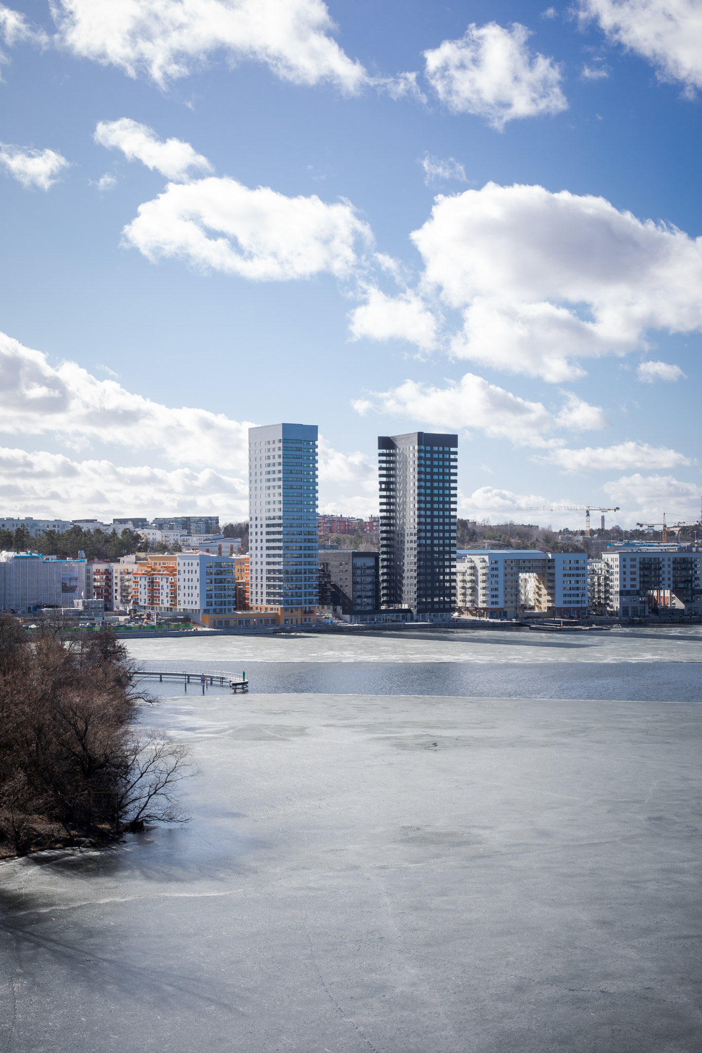 Canon EF 50mm F1.4 USM sample photo. Liljeholmskajen photography