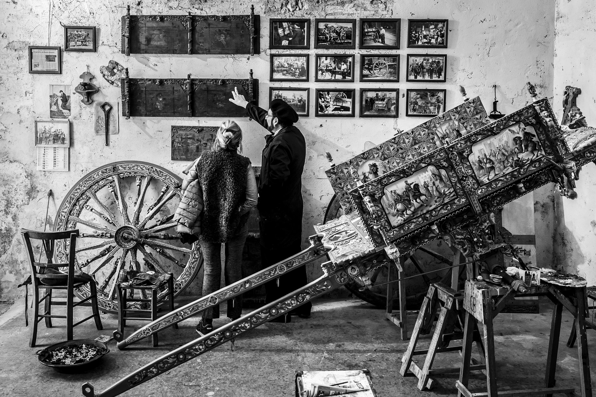 Canon EF 35mm F2 IS USM sample photo. La bottega del carretto photography