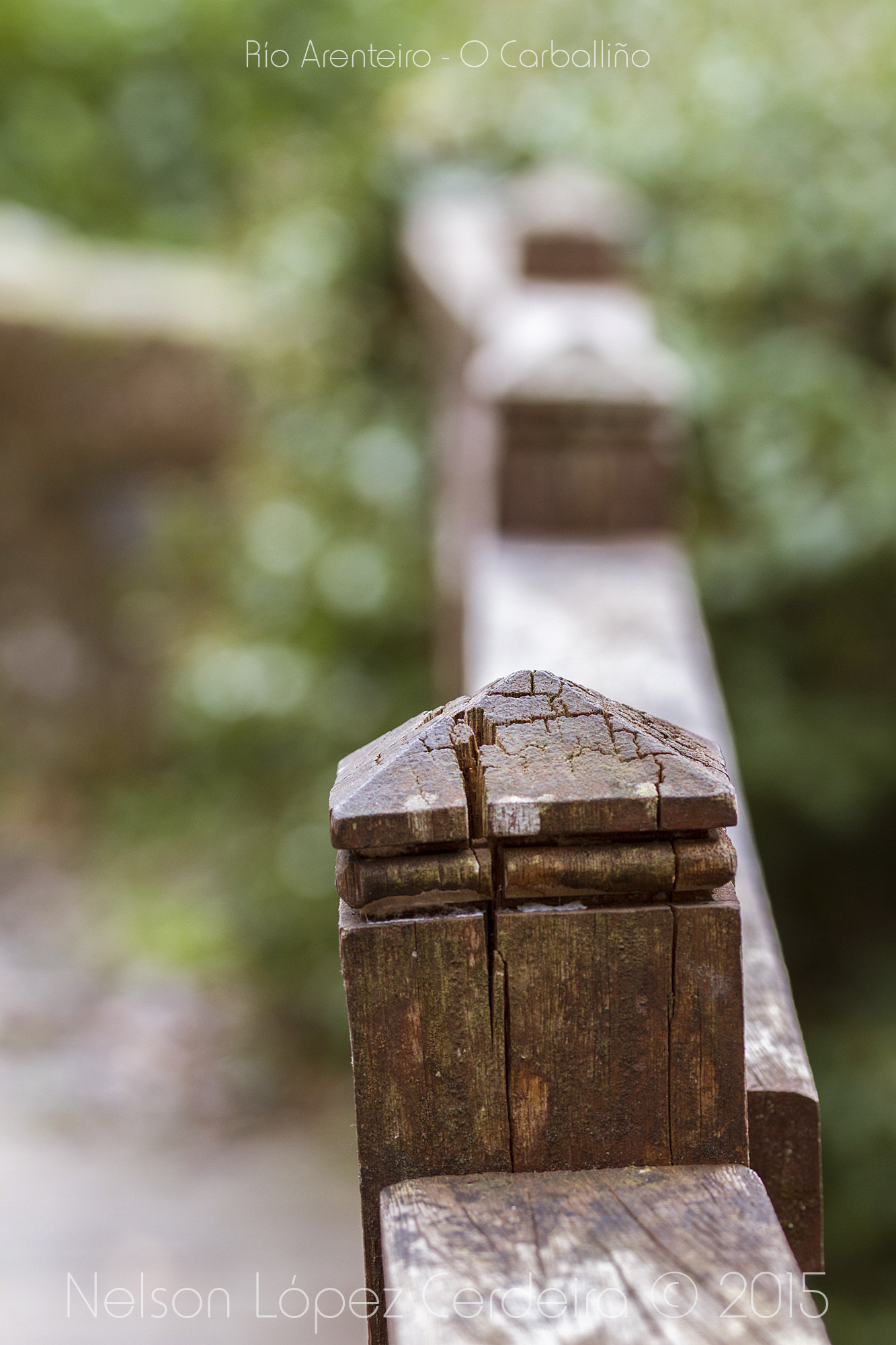 Sigma 105mm F2.8 EX DG OS HSM sample photo. Barandilla de madera photography