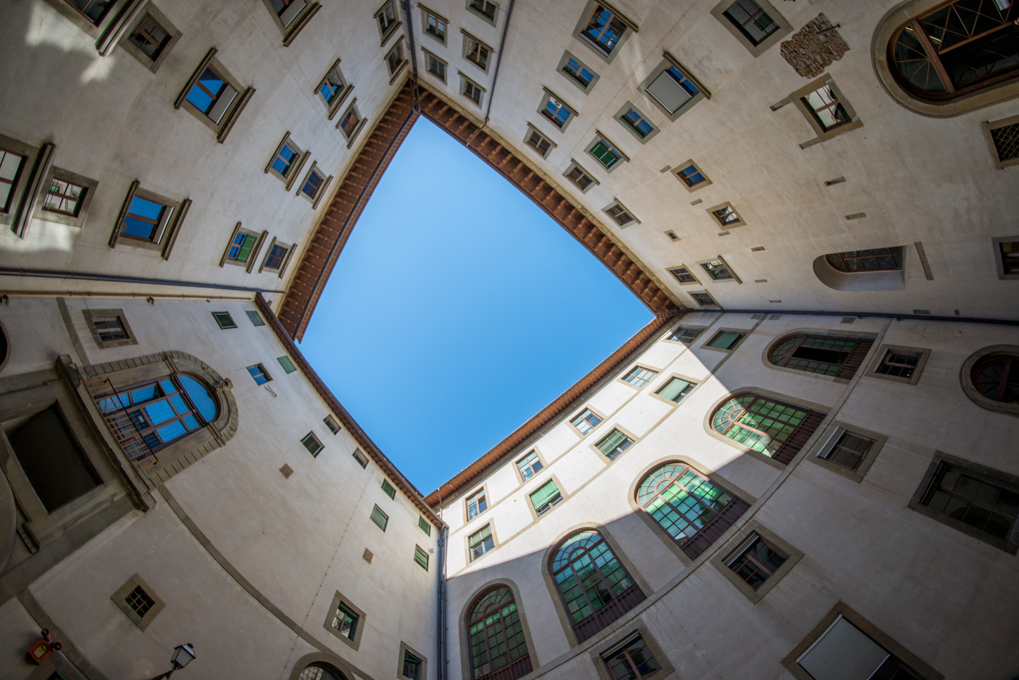 Samyang 12mm F2.8 ED AS NCS Fisheye sample photo. Look up in florence photography