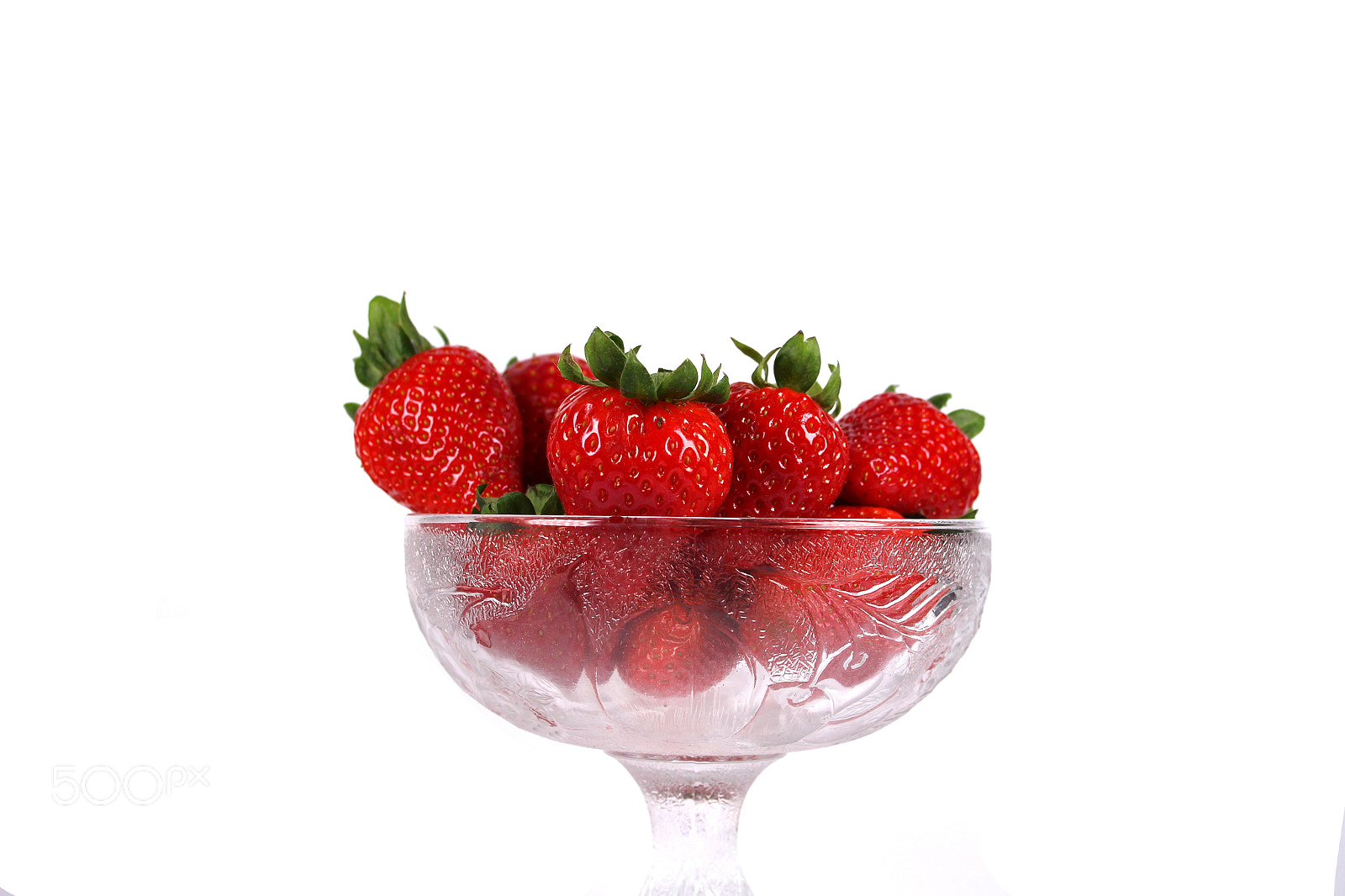 Canon EOS 100D (EOS Rebel SL1 / EOS Kiss X7) sample photo. Strawberry cup photography