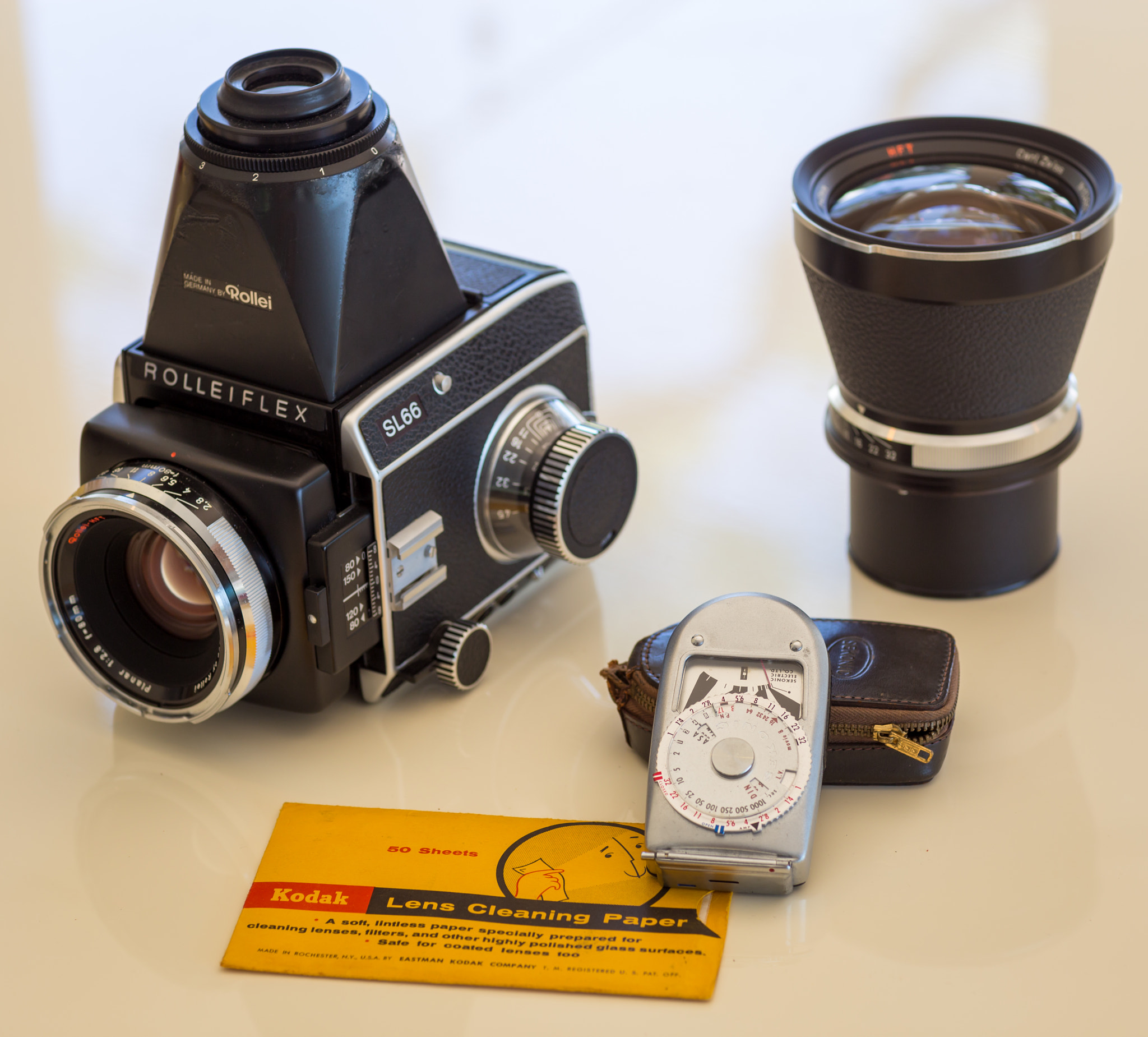 Canon EOS 6D + Canon EF 85mm F1.2L II USM sample photo. Rolleiflex sl66 photography