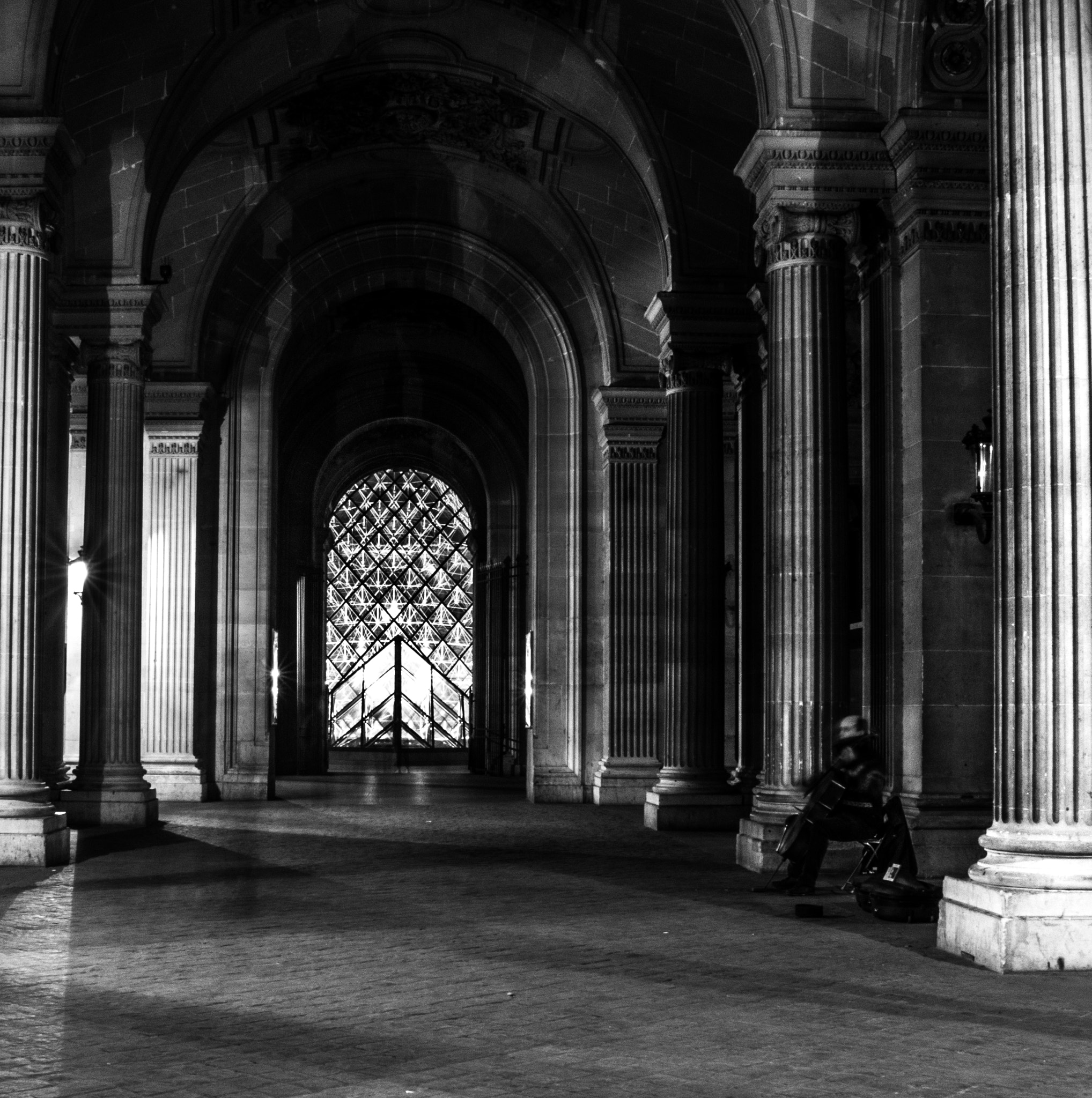 Pentax K-3 sample photo. Le violoncelliste photography