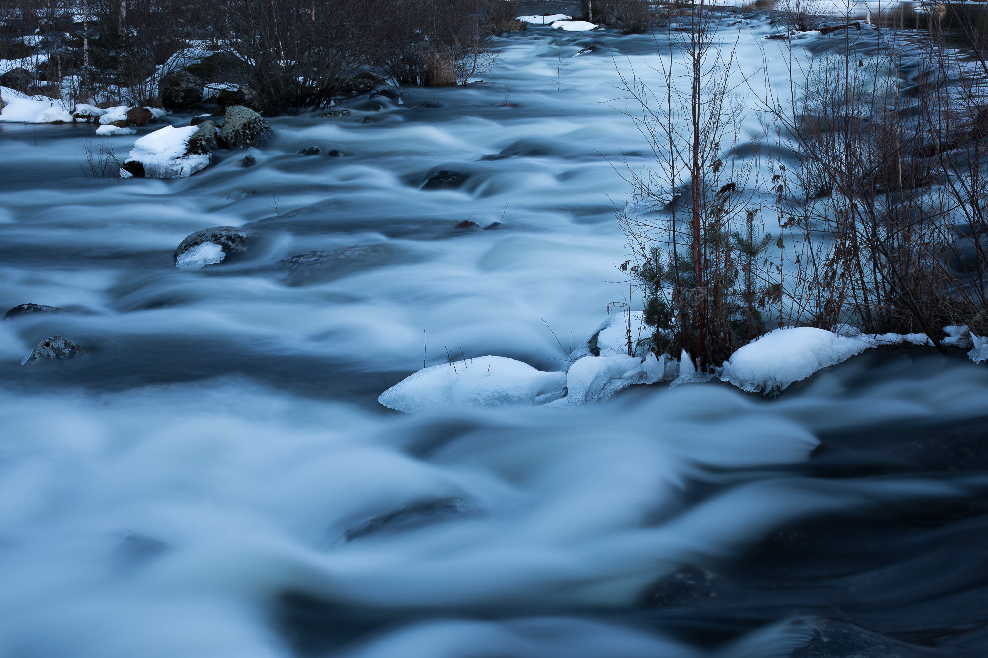 Canon EOS 5D Mark IV sample photo. Winter at river ljungan photography