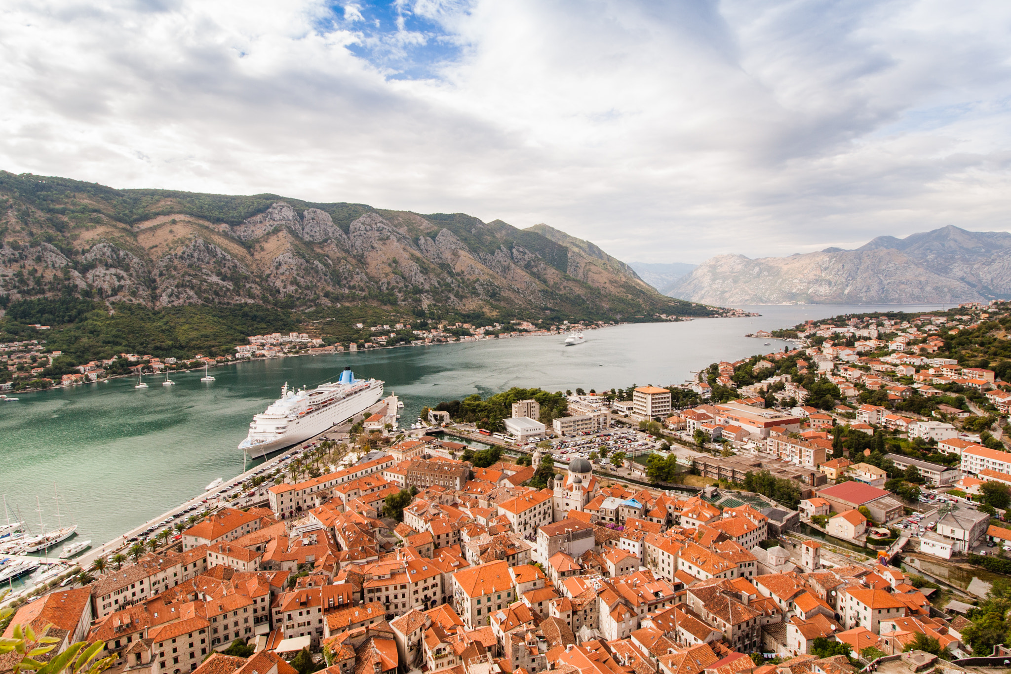 Canon EOS 450D (EOS Rebel XSi / EOS Kiss X2) sample photo. Bay of kotor photography