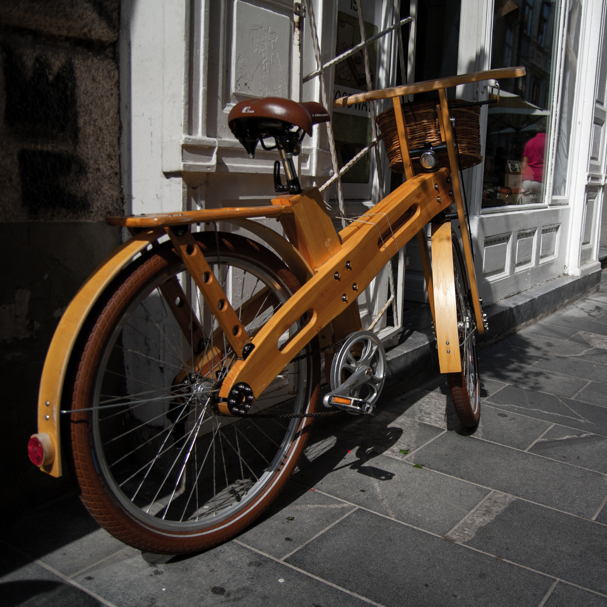 Tamron SP AF 17-50mm F2.8 XR Di II LD Aspherical (IF) sample photo. Wood bike photography