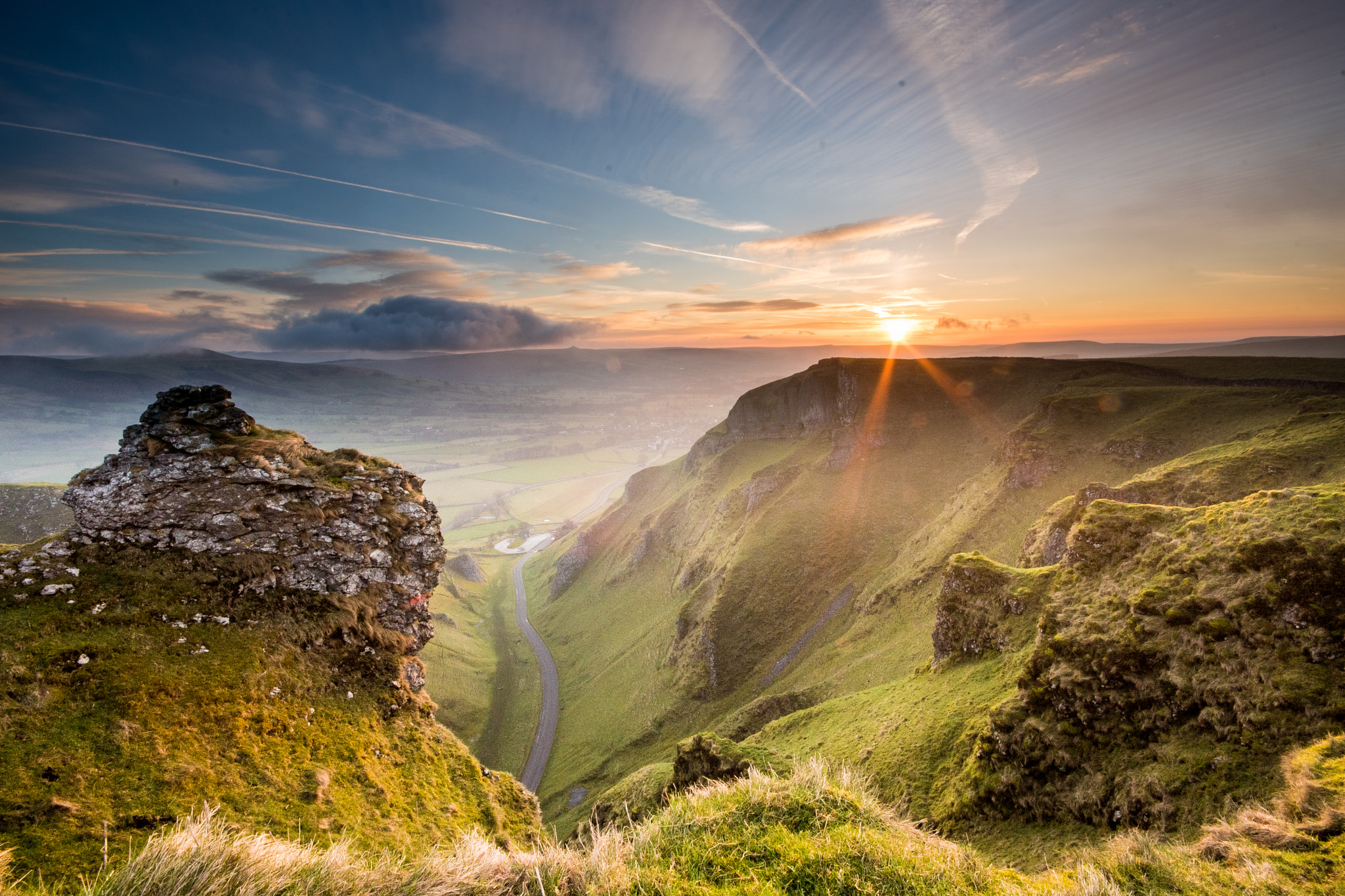 Sigma 10-20mm F4-5.6 EX DC HSM sample photo. Early morning jet lag fueled sunrise shoot at the iconic spot of winnats pass in the peak district photography