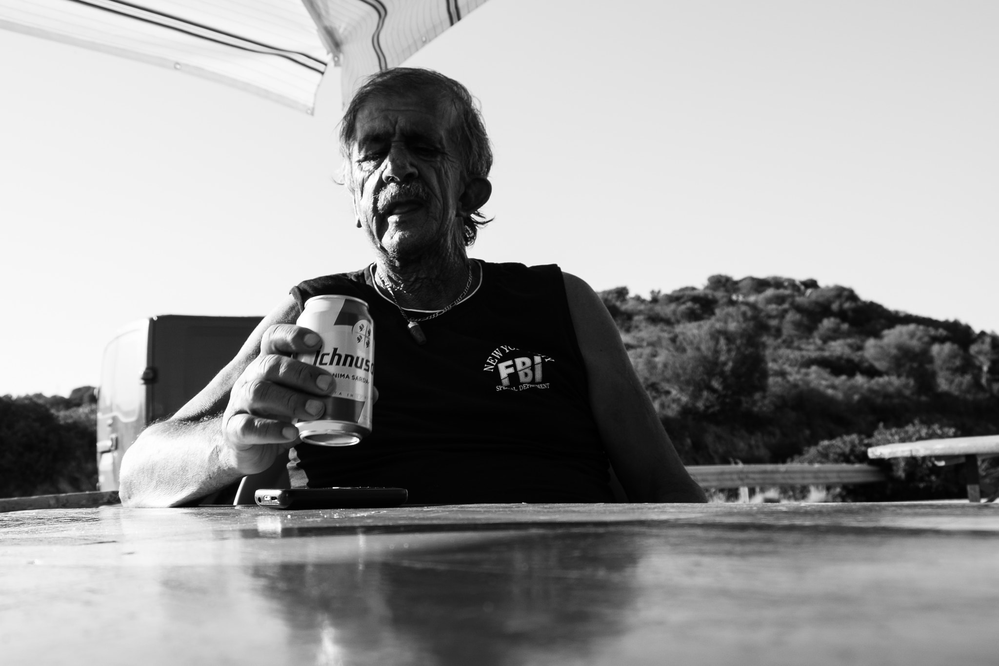 Fujifilm X-E2 sample photo. An old man and a beer photography