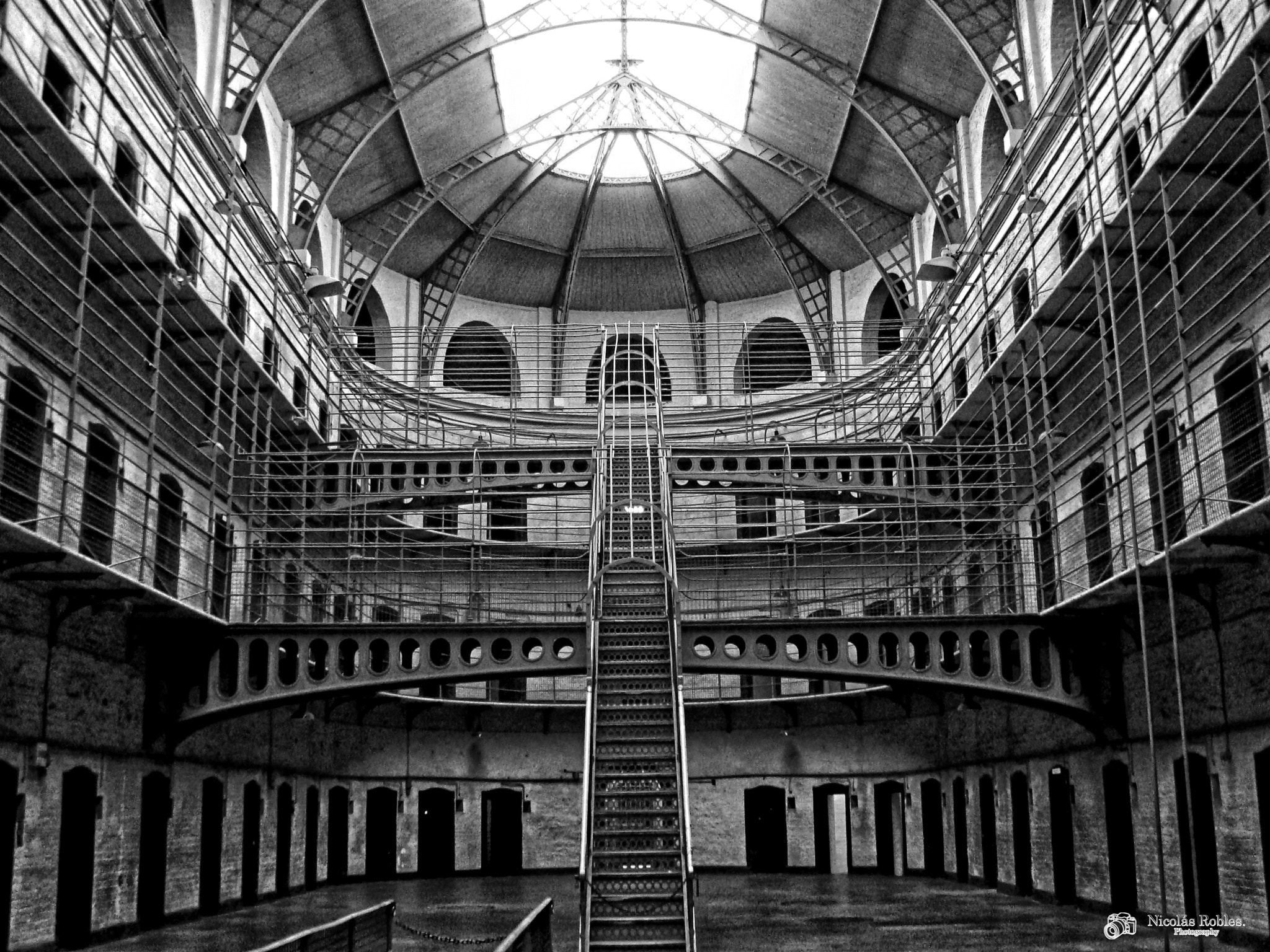 Sony DSC-T2 sample photo. Kilmainham gaol dublin photography