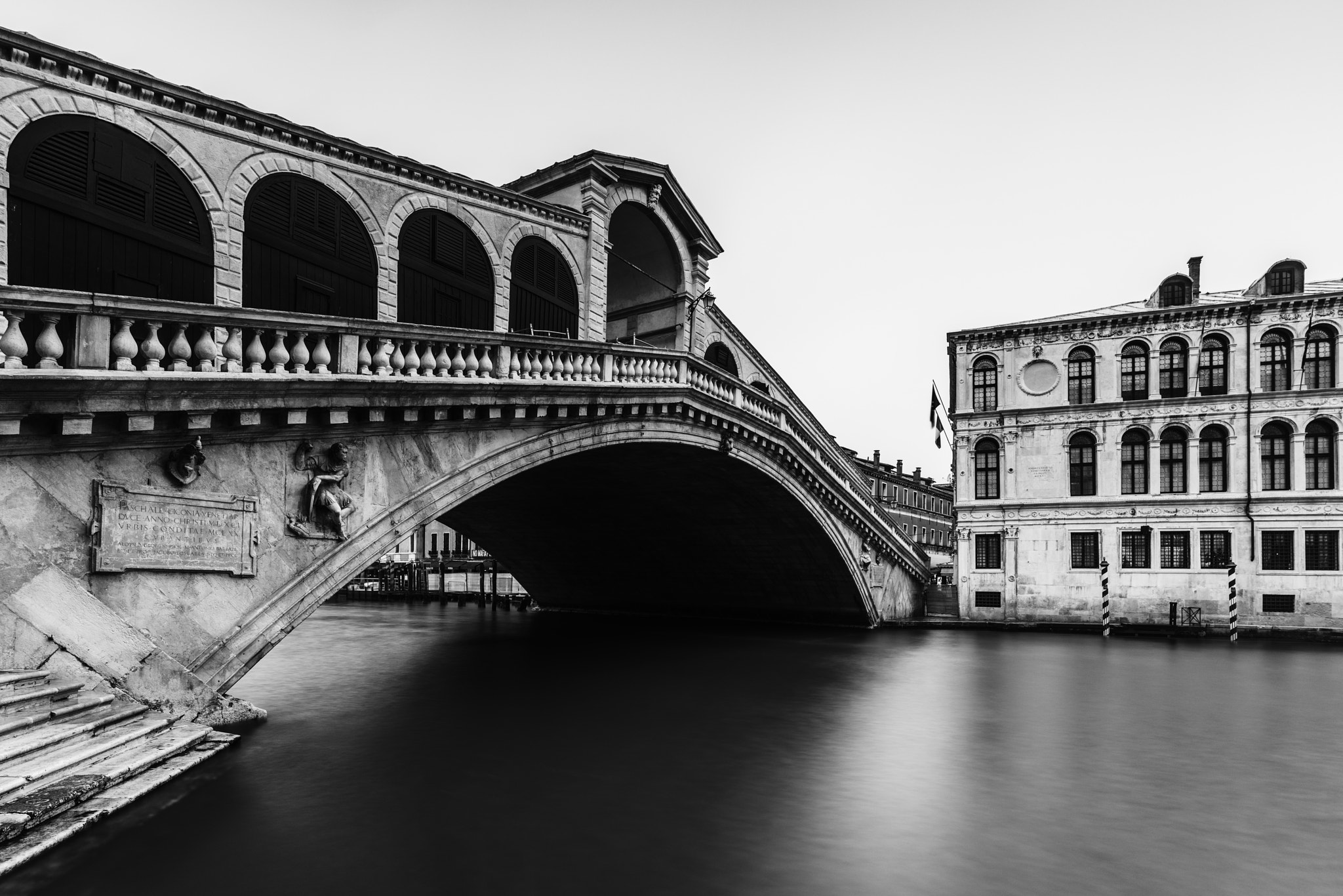 Sony a7R II + ZEISS Batis 18mm F2.8 sample photo. Gray day photography