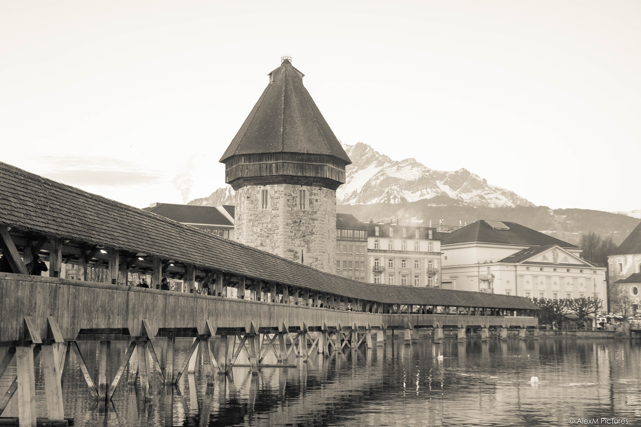 Canon EOS 750D (EOS Rebel T6i / EOS Kiss X8i) sample photo. Luzern a photography