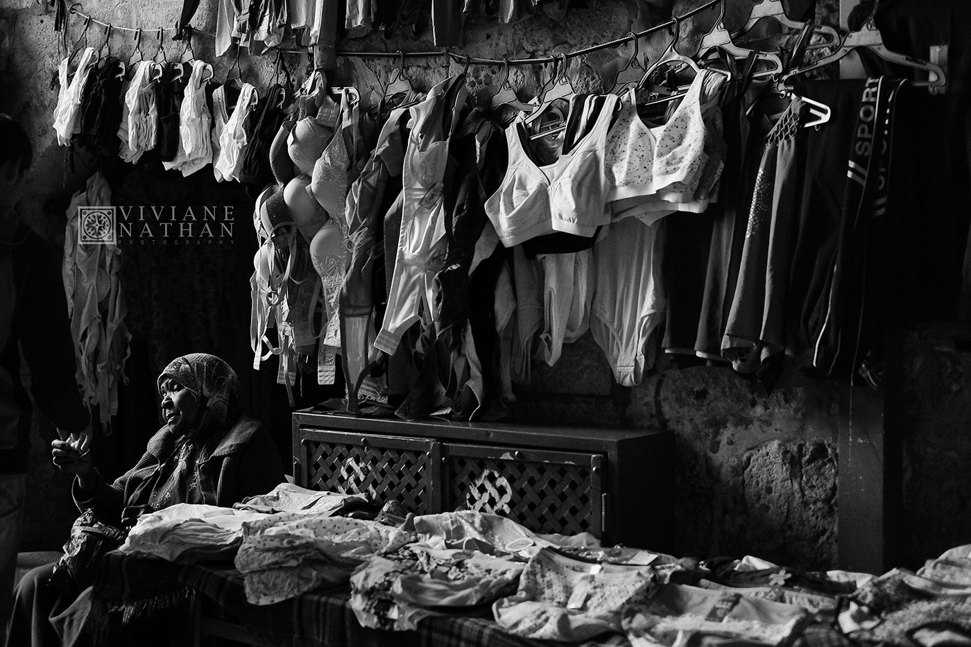 Fujifilm X-T1 + Fujifilm XF 35mm F1.4 R sample photo. Lingerie in the muslim quarter photography