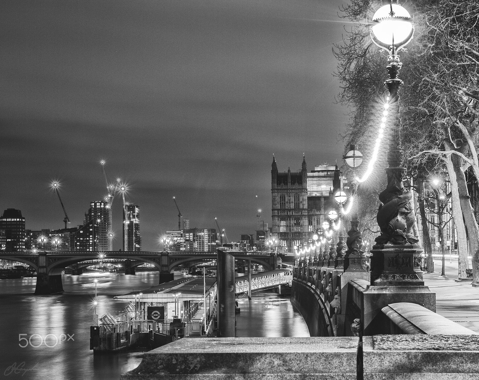 Sigma 17-70mm F2.8-4 DC Macro OS HSM sample photo. Victoria embankment photography