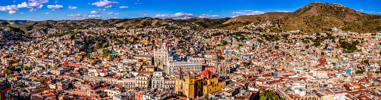 Olympus M.Zuiko Digital 25mm F1.8 sample photo. Panorama of guanajuato photography