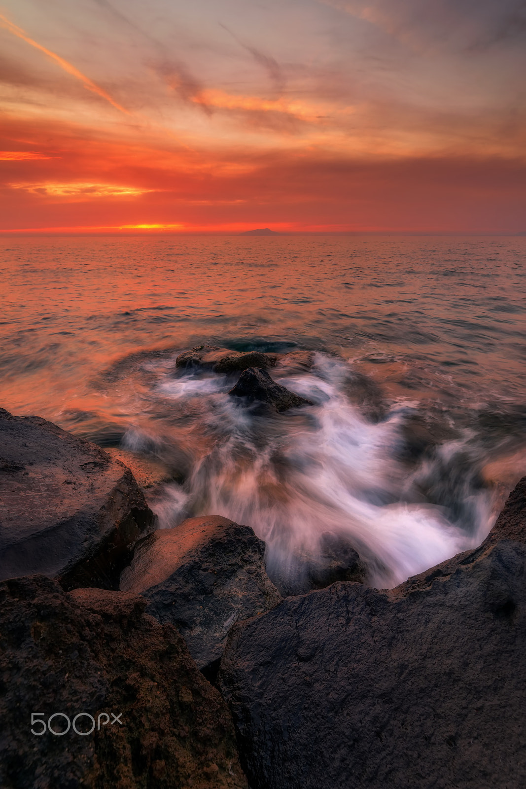 Samyang 14mm F2.8 ED AS IF UMC sample photo. Sea foam photography