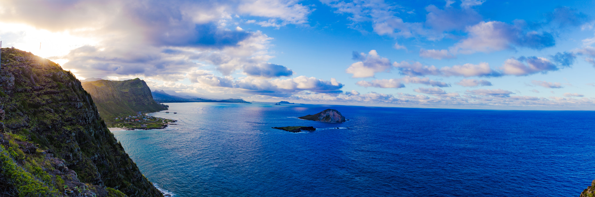 Canon EF 24-70mm F2.8L II USM sample photo. Waimanalo beach cliffs photography