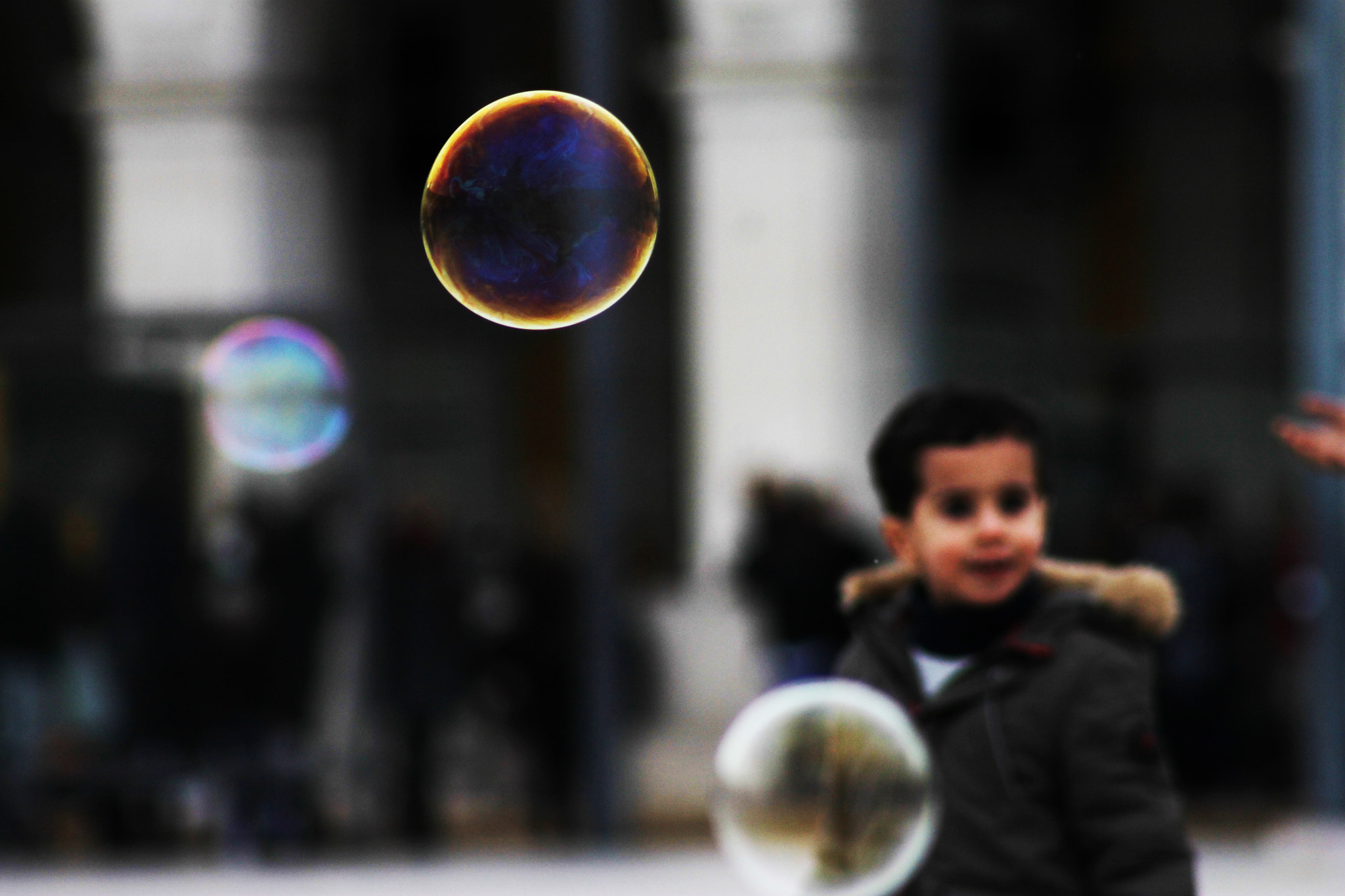 Canon EOS 1100D (EOS Rebel T3 / EOS Kiss X50) + EF75-300mm f/4-5.6 sample photo. Bubble boy photography