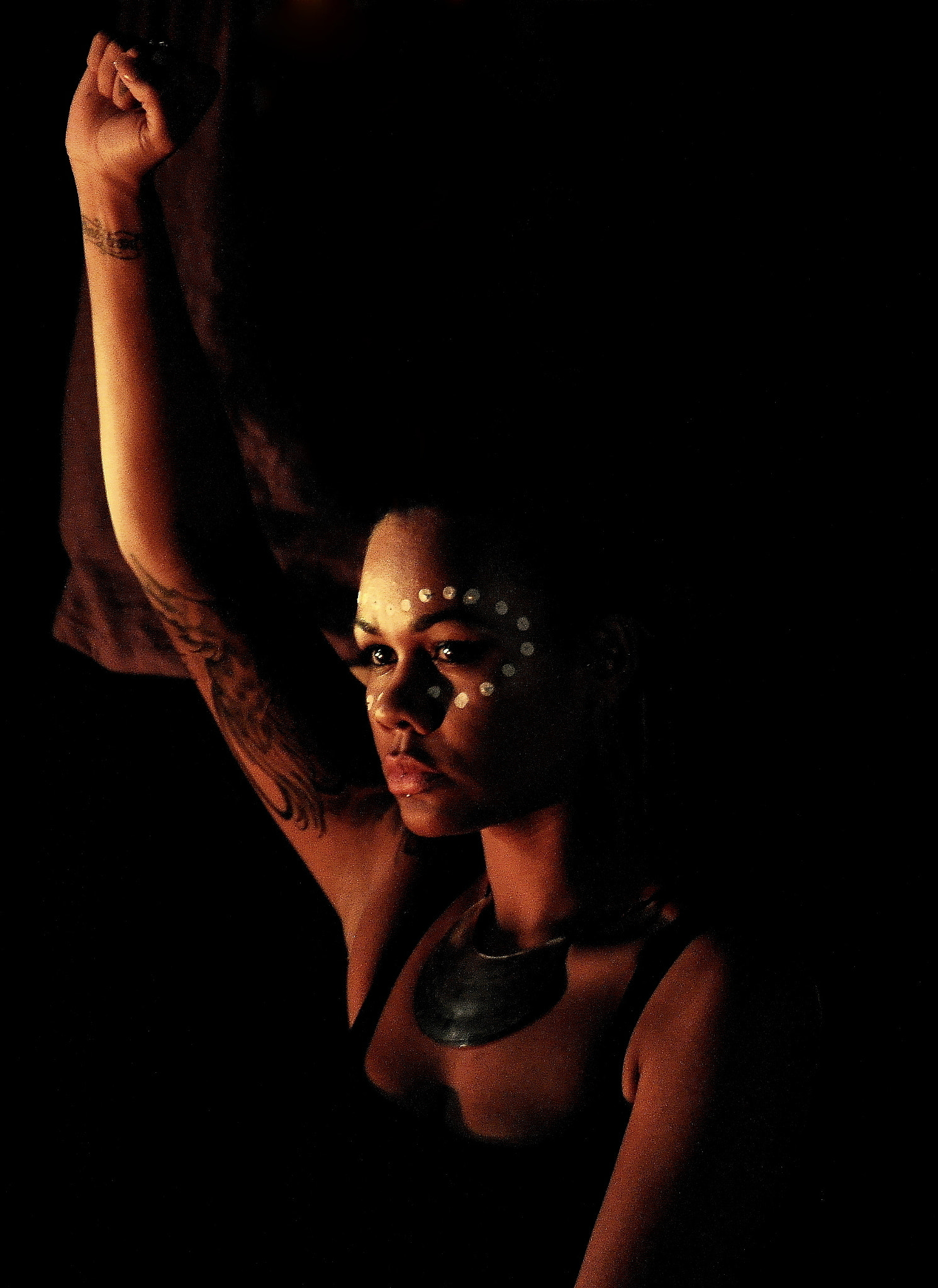 Nikon D90 sample photo. United nations - xavier rudd photography