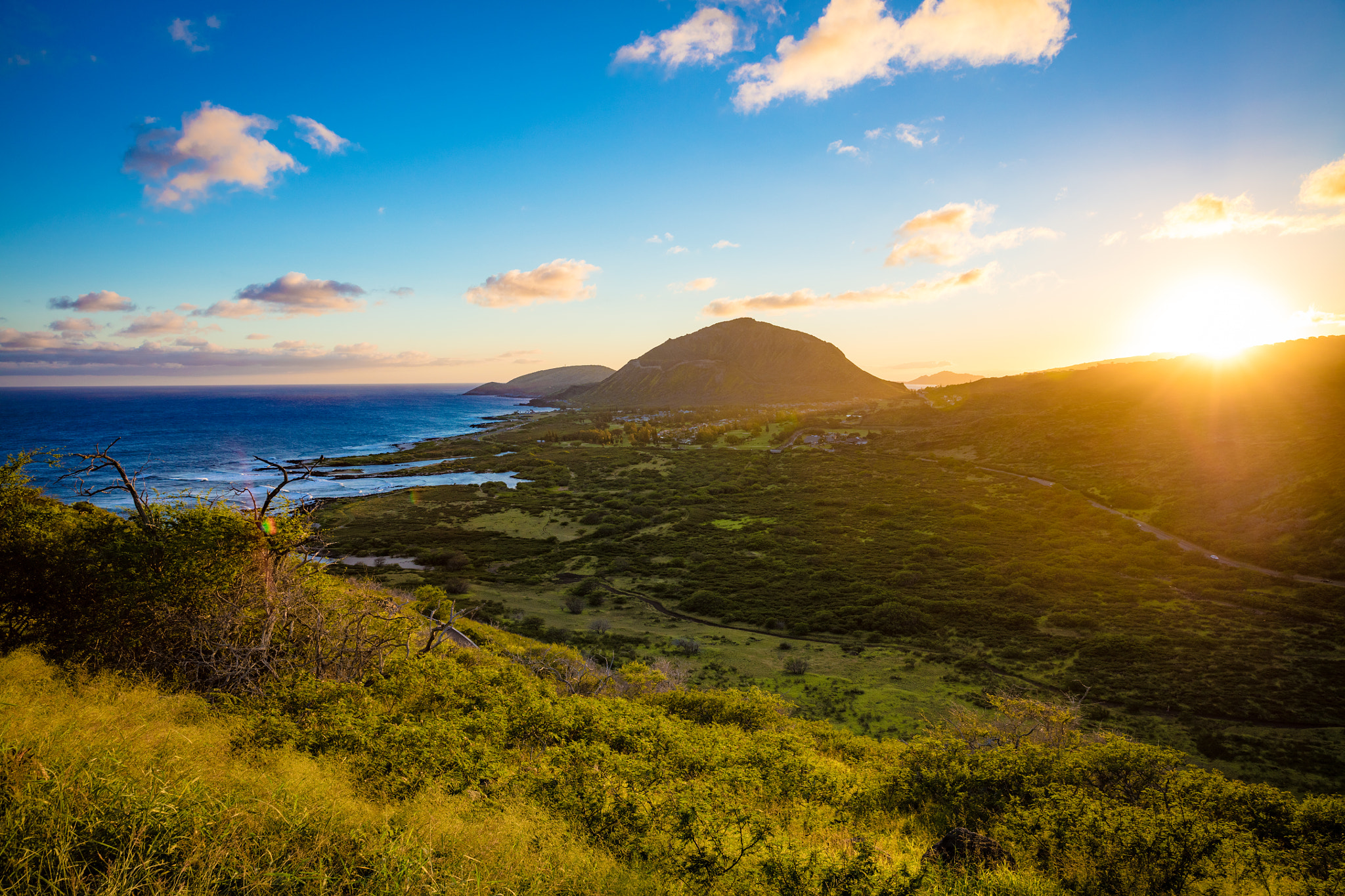 Canon EOS 5DS R sample photo. Makapu'u point lighthouse trail photography