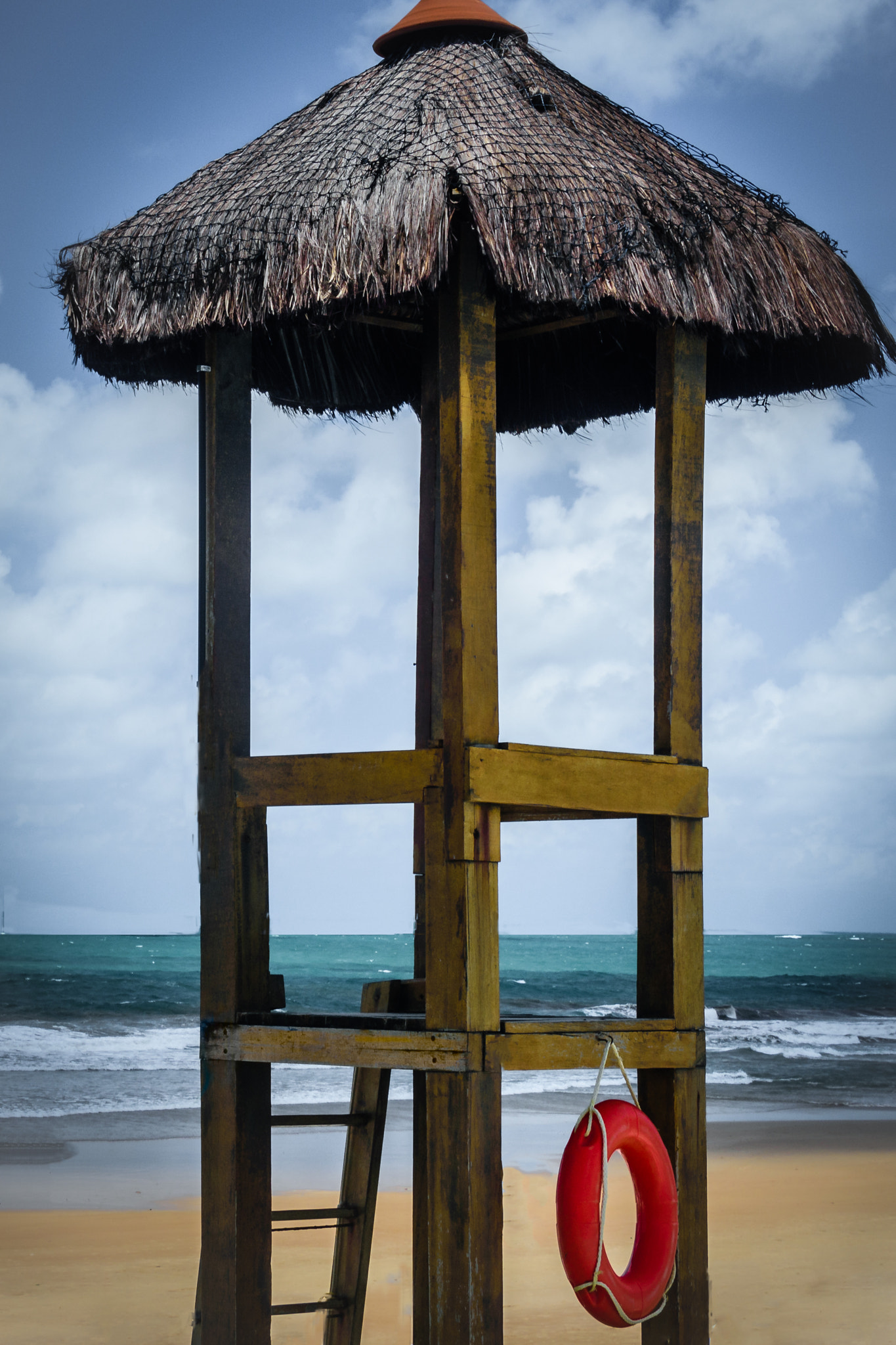 Nikon D7200 sample photo. Lifeguard hut photography