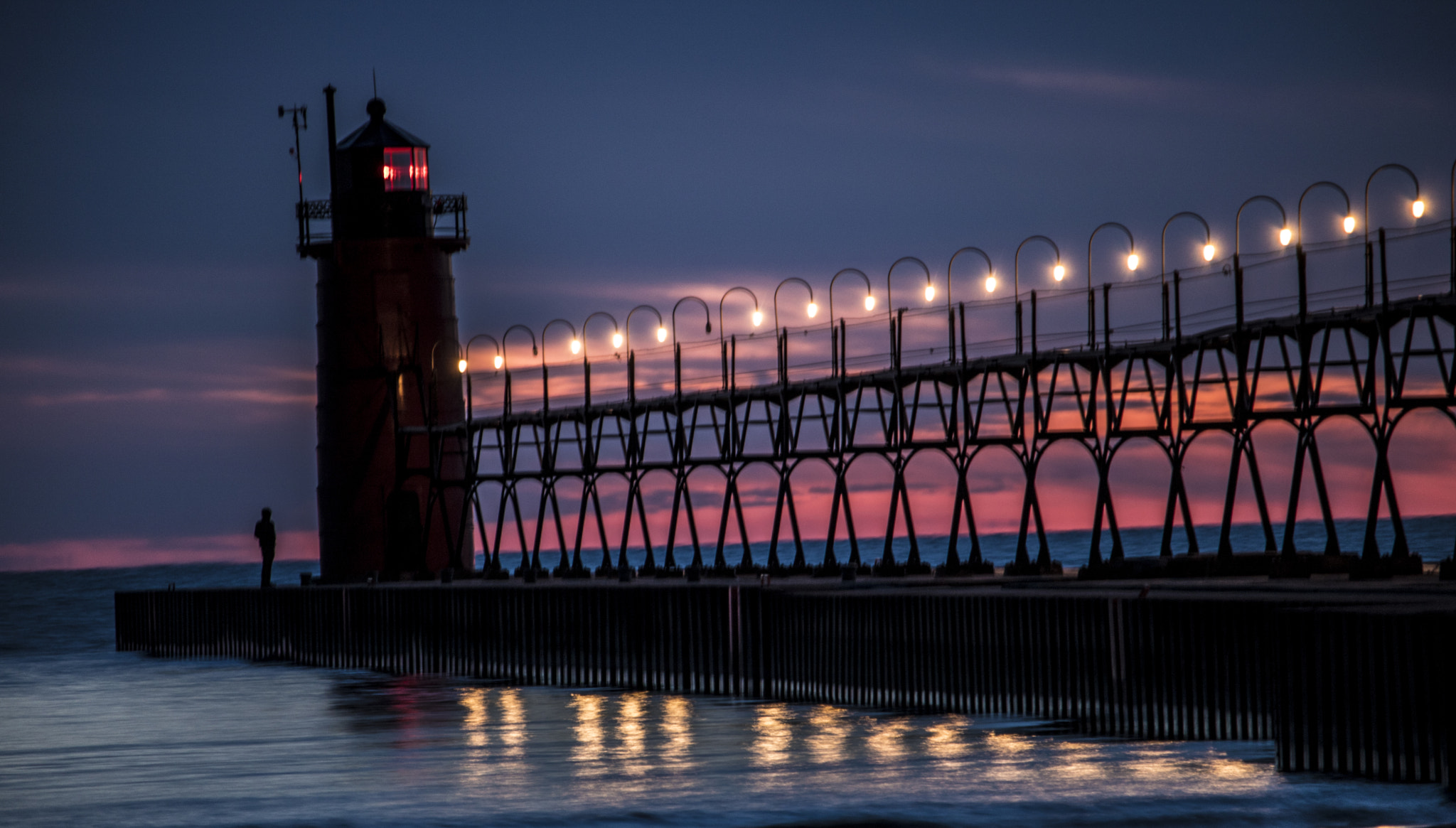 Canon EF-S 55-250mm F4-5.6 IS STM sample photo. Relativity at sunset photography