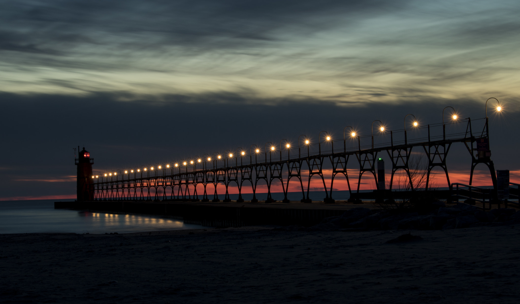 Canon EF-S 55-250mm F4-5.6 IS STM sample photo. Relativity at sunset photography