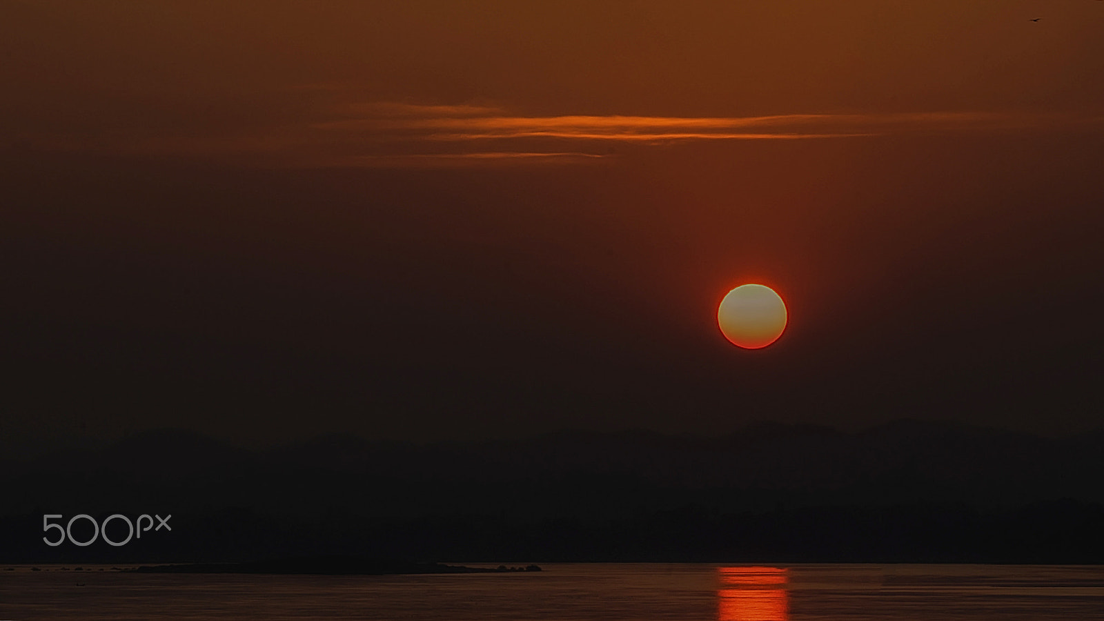 Sony a7 II sample photo. Sunset on the mekong photography