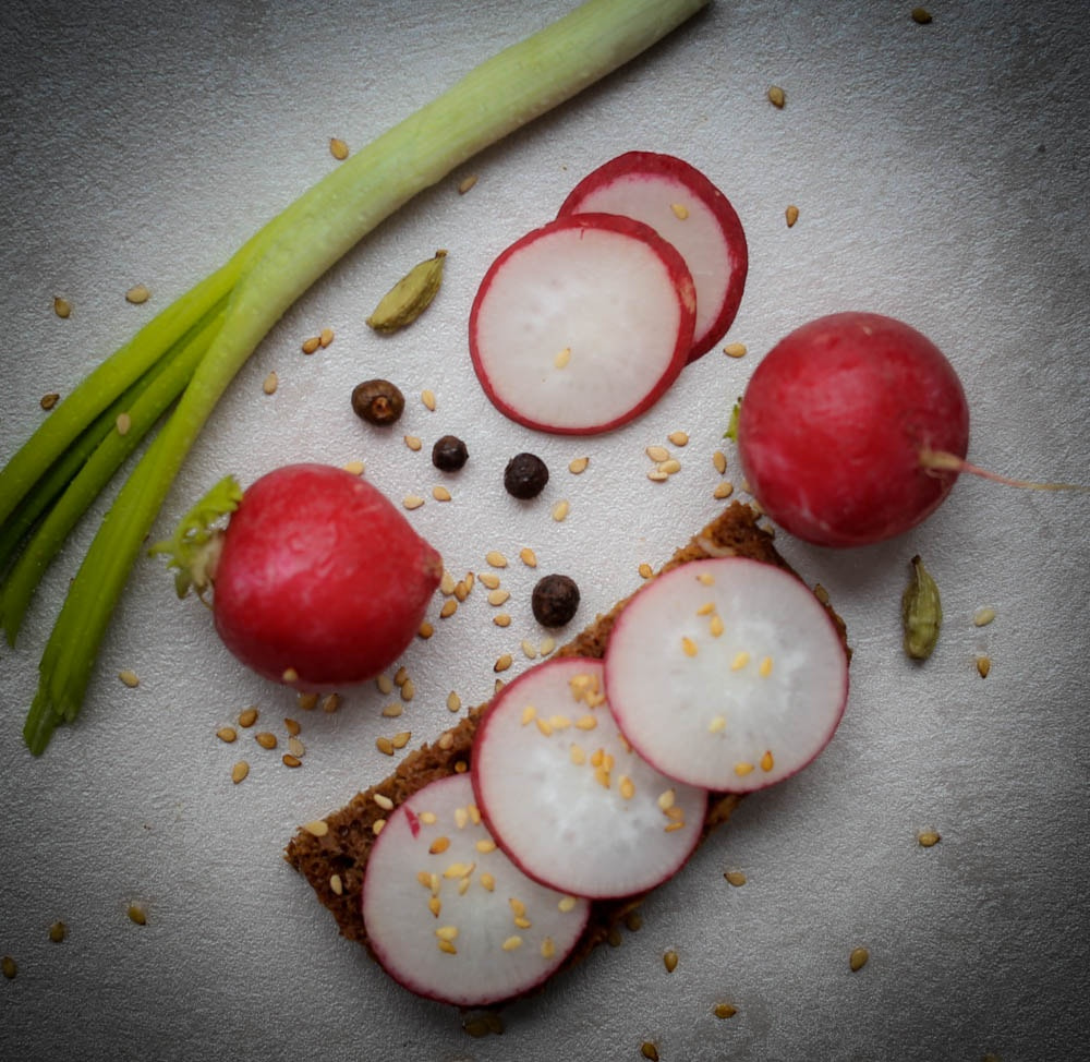 Canon EF 50mm F1.2L USM sample photo. Spring vegetable photography