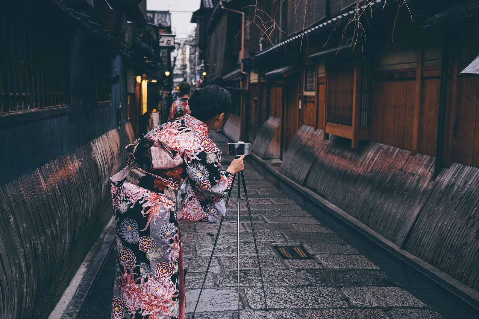 Fujifilm XF 23mm F1.4 R sample photo. Kyoto lifestyle photography