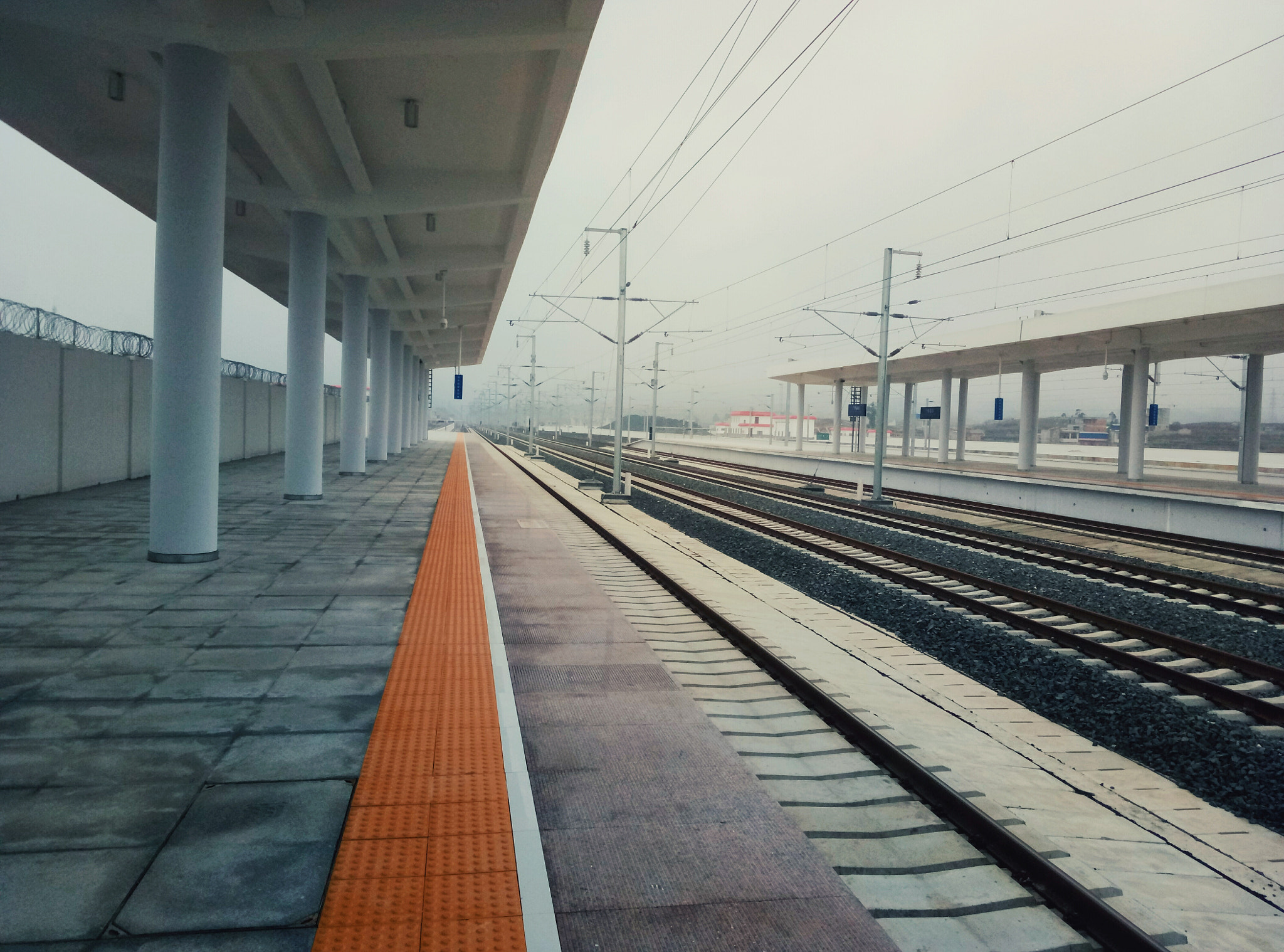 Meizu m3 note sample photo. 等一辆车！ photography