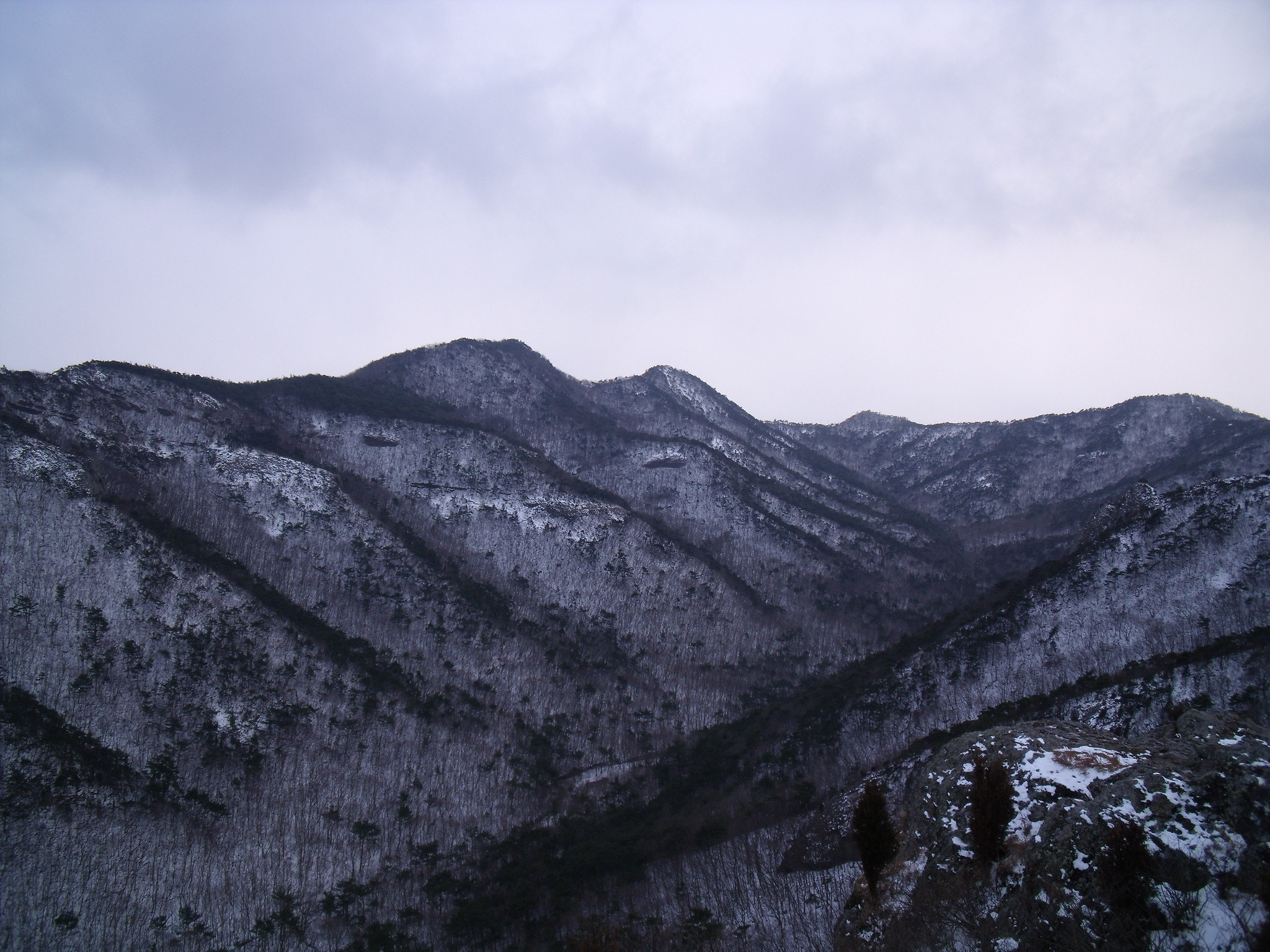 Fujifilm FinePix J110W sample photo. Seonun mountain photography