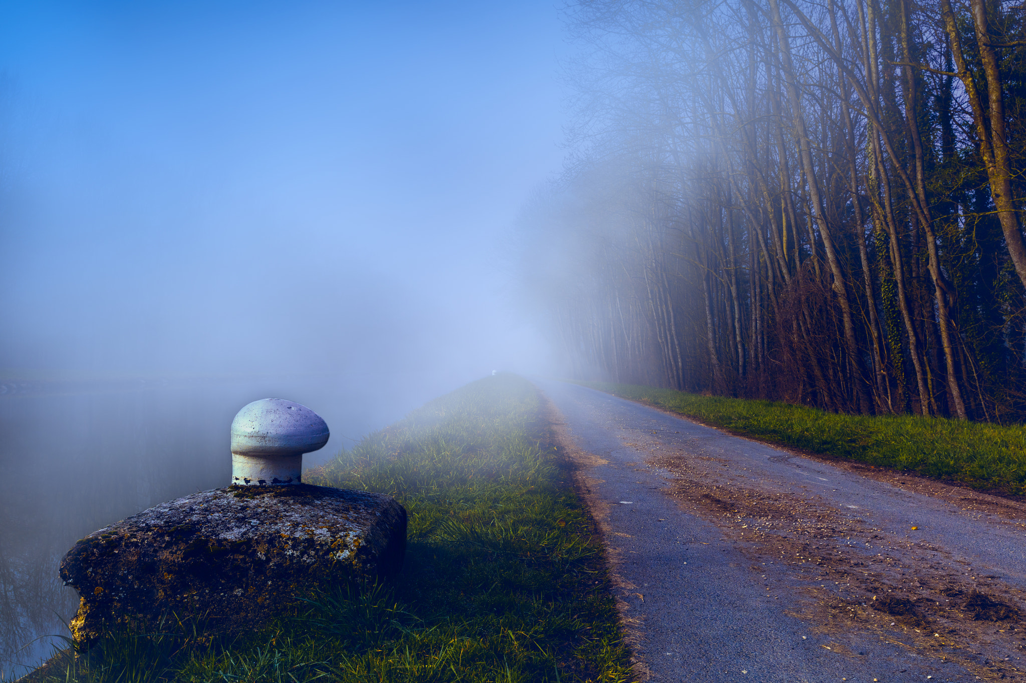 Canon EF 16-35mm F2.8L II USM sample photo. Matin de brume photography