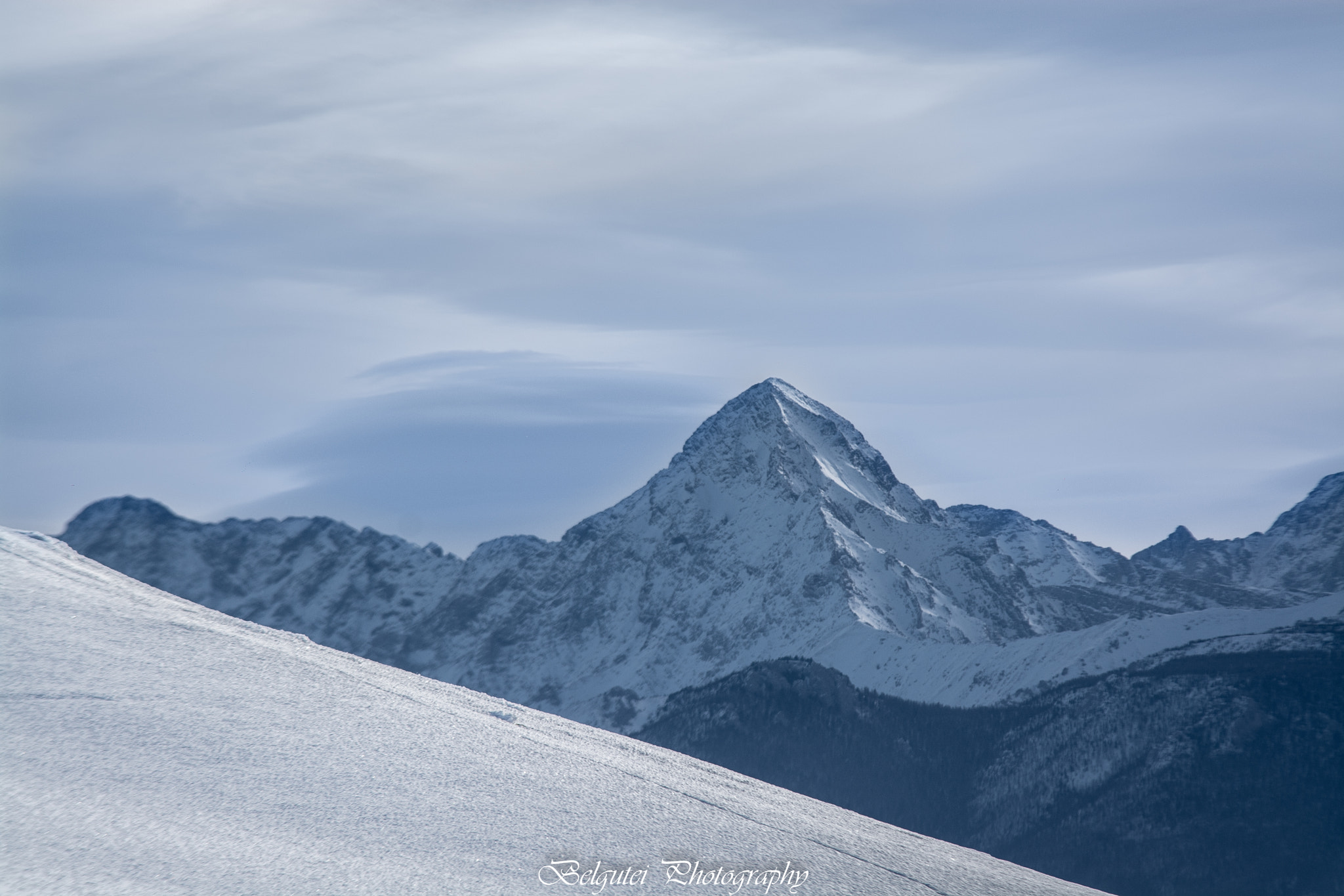 Sigma 70-200mm F2.8 EX DG Macro HSM II sample photo. Mount burenkhaan photography