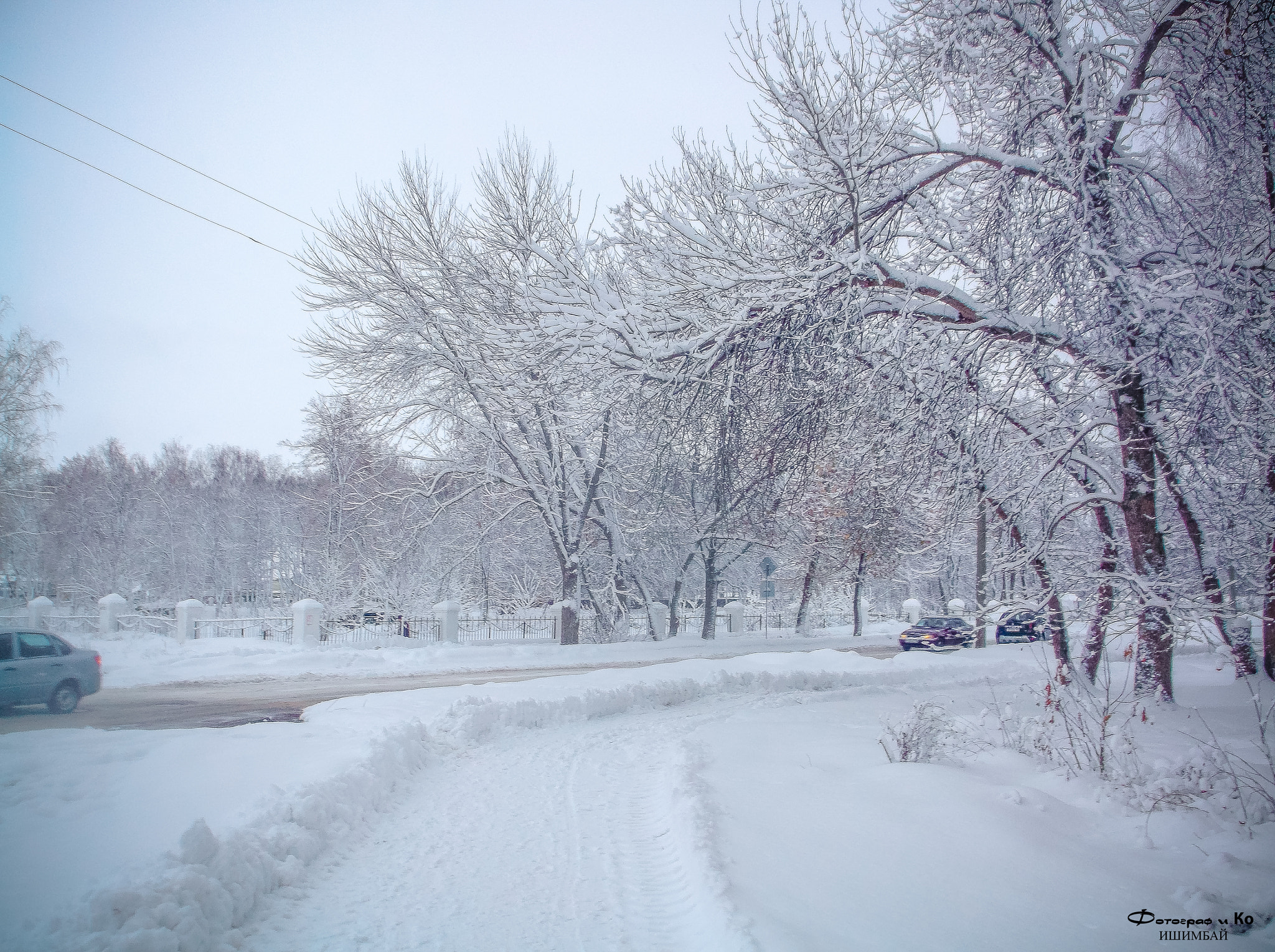 Fujifilm FinePix AX650 sample photo. Winter street photography