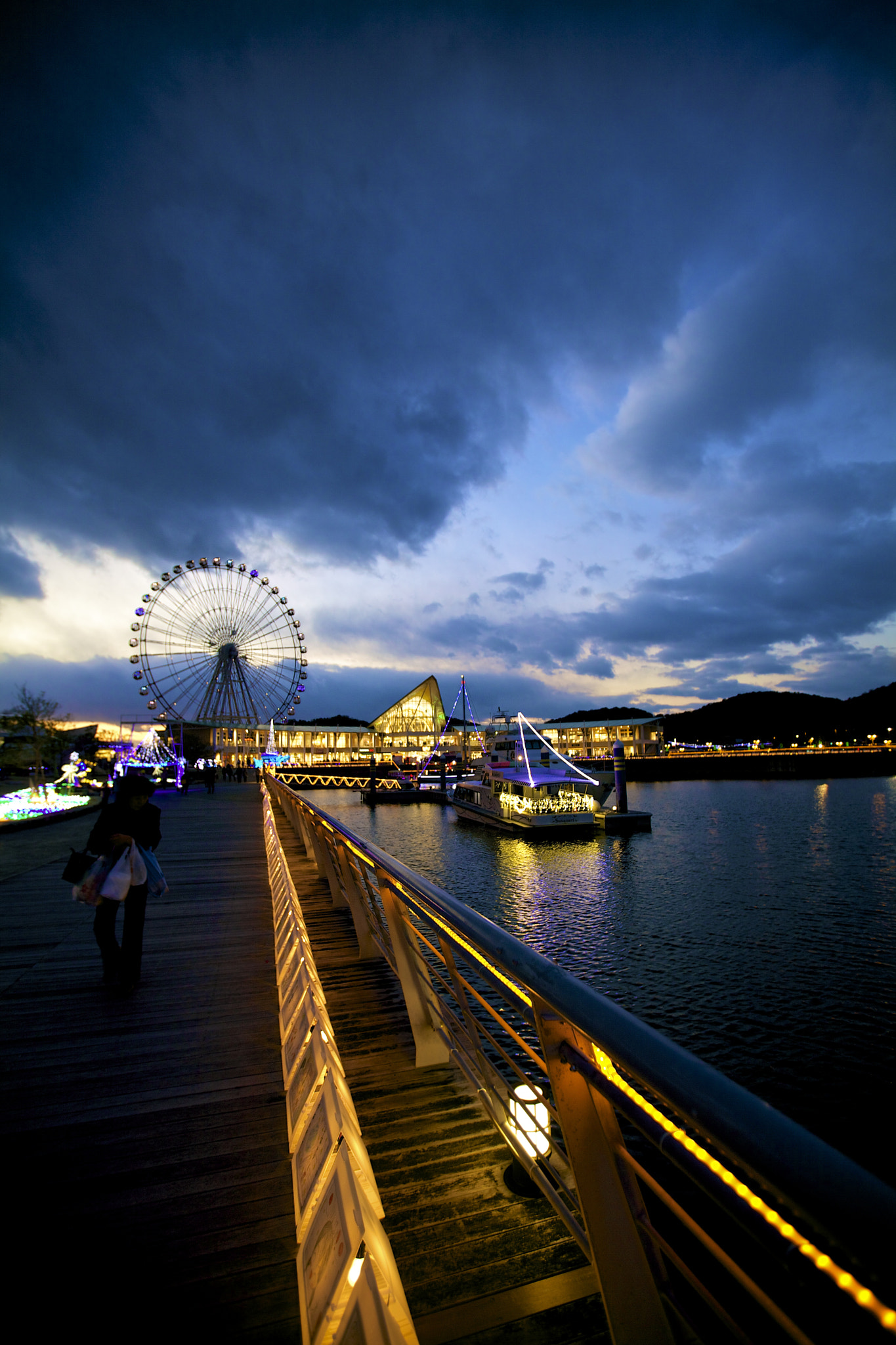 Canon EF 16-35mm F2.8L II USM sample photo