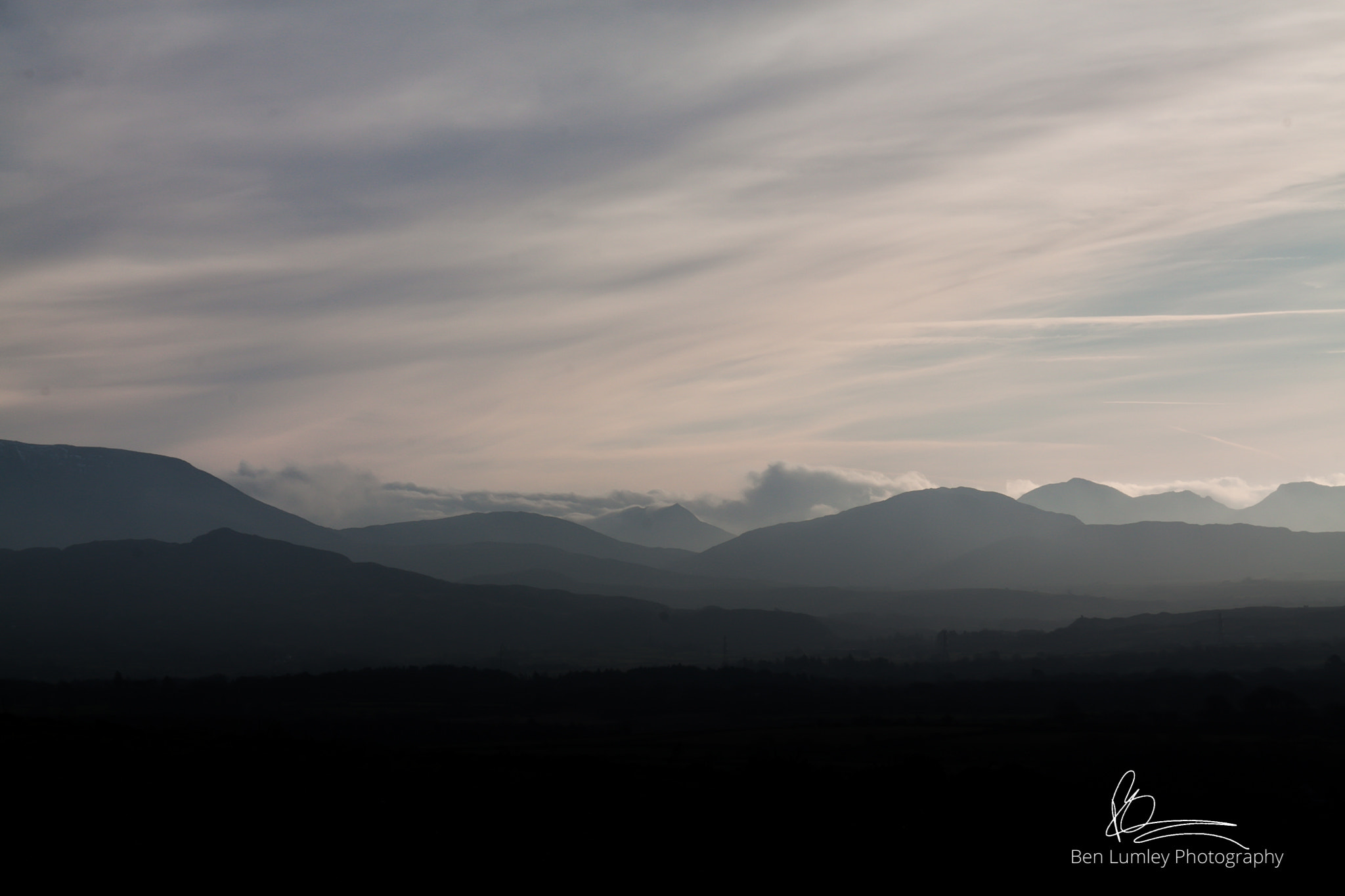 Canon EOS 50D + Sigma 18-200mm f/3.5-6.3 DC OS sample photo. Snowdonia at sunrise photography
